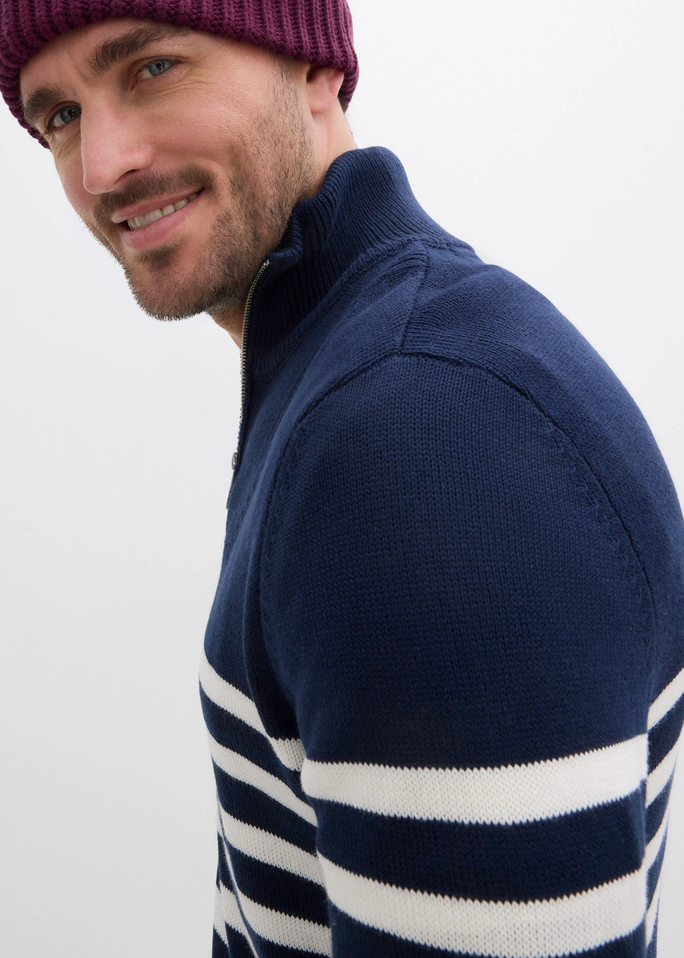 Troyer pulóver puha pamut-keverékből • sötétkék / gyapjúfehér keresztben csíkos • bonprix áruház