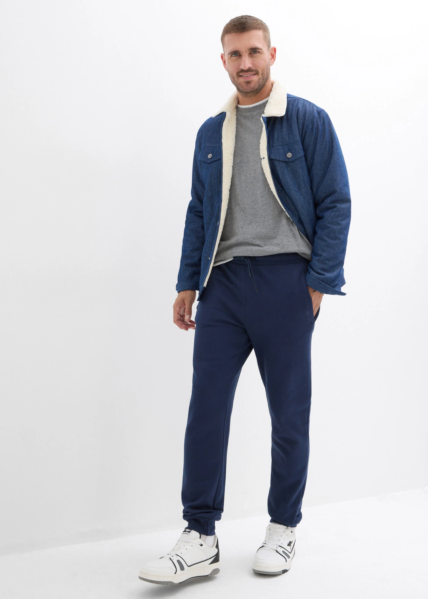 Joggingové kalhoty z čisté organické bavlny, Regular Fit • tmavě modrá • bonprix obchod