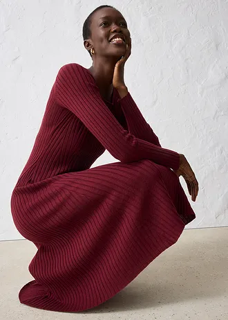 Pletené šaty z merino vlny • javorově červená • bonprix obchod