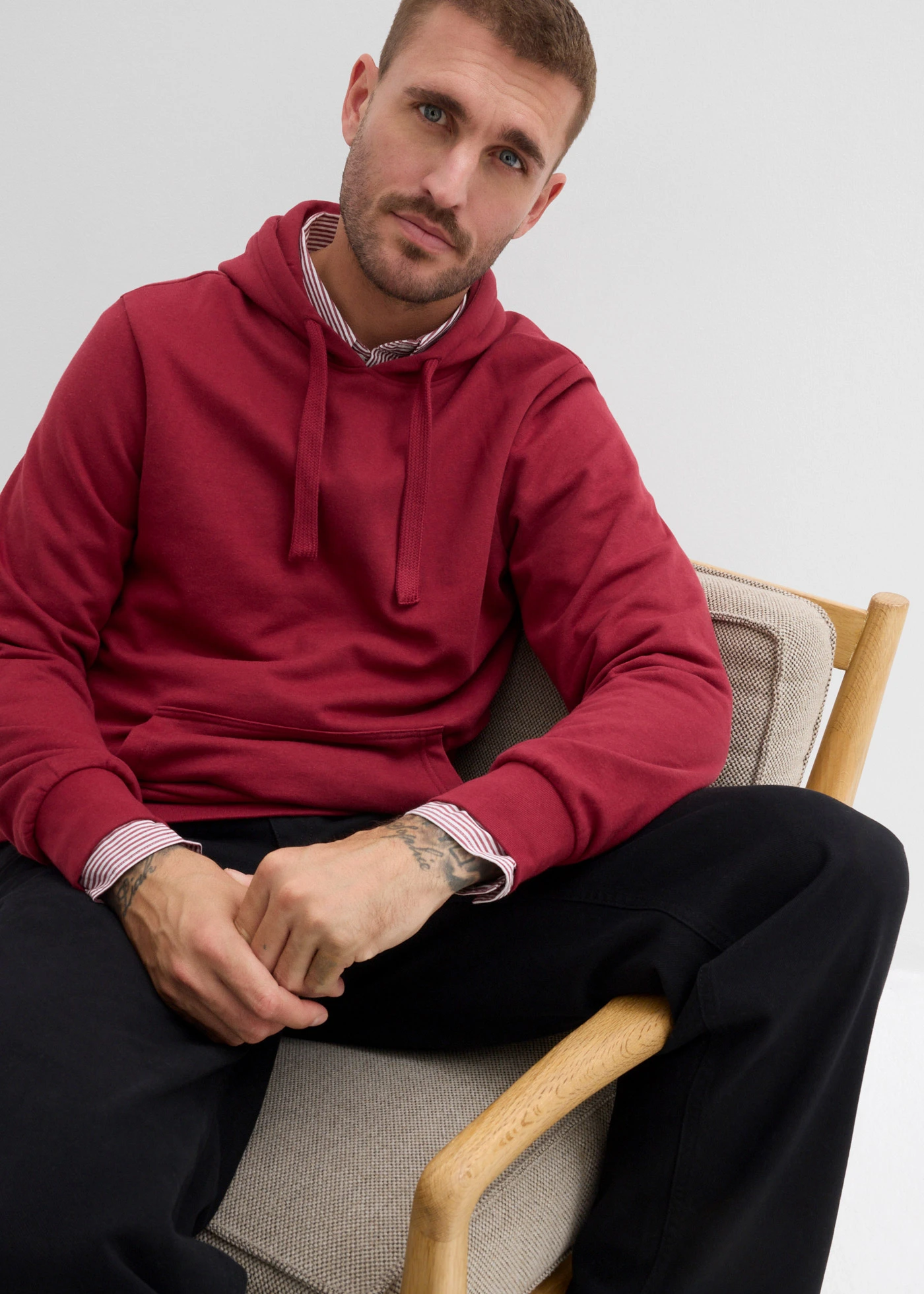 Keprové kalhoty s pružným pasem, Relaxed Fit, Straight • černá • bonprix obchod