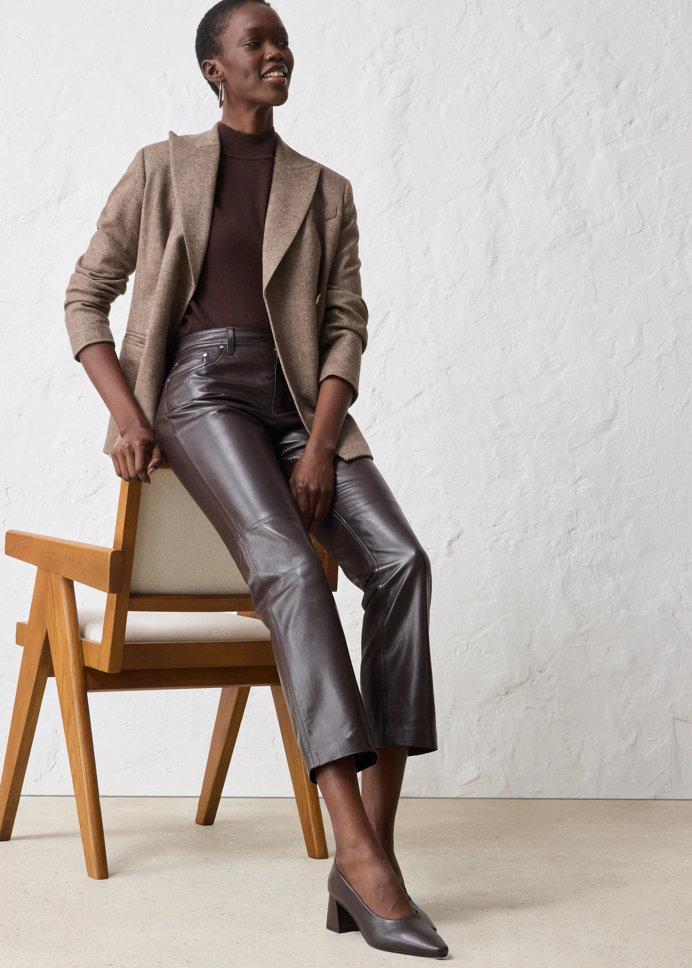 Pantalon en cuir d’agneau nappa • marron foncé • Boutique bonprix