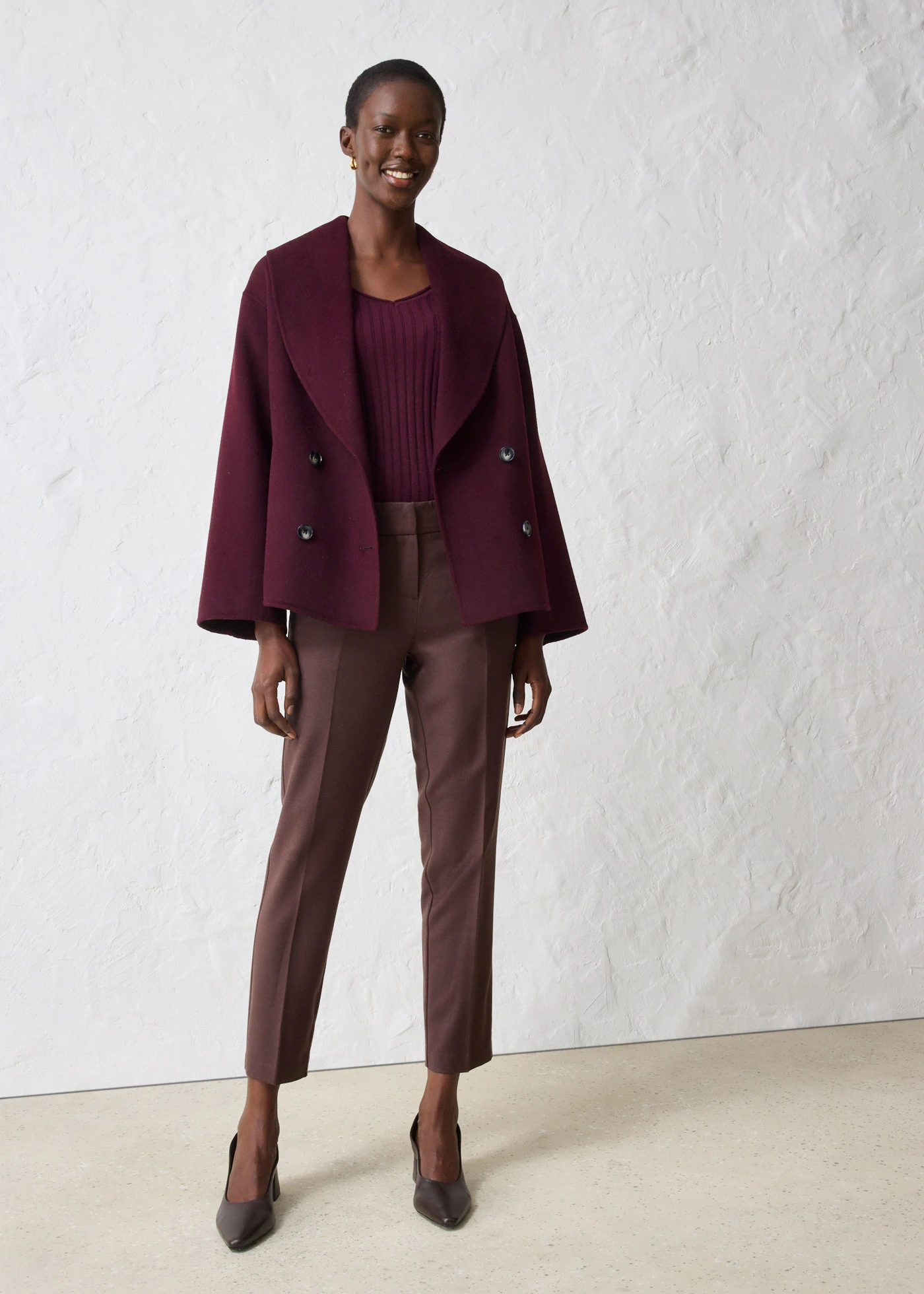 Pantalon étroit et doux • marron foncé • Boutique bonprix