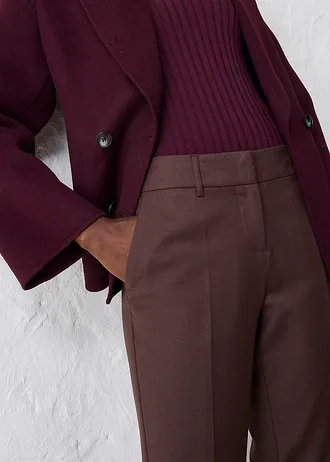 Pantalon étroit et doux • marron foncé • Boutique bonprix