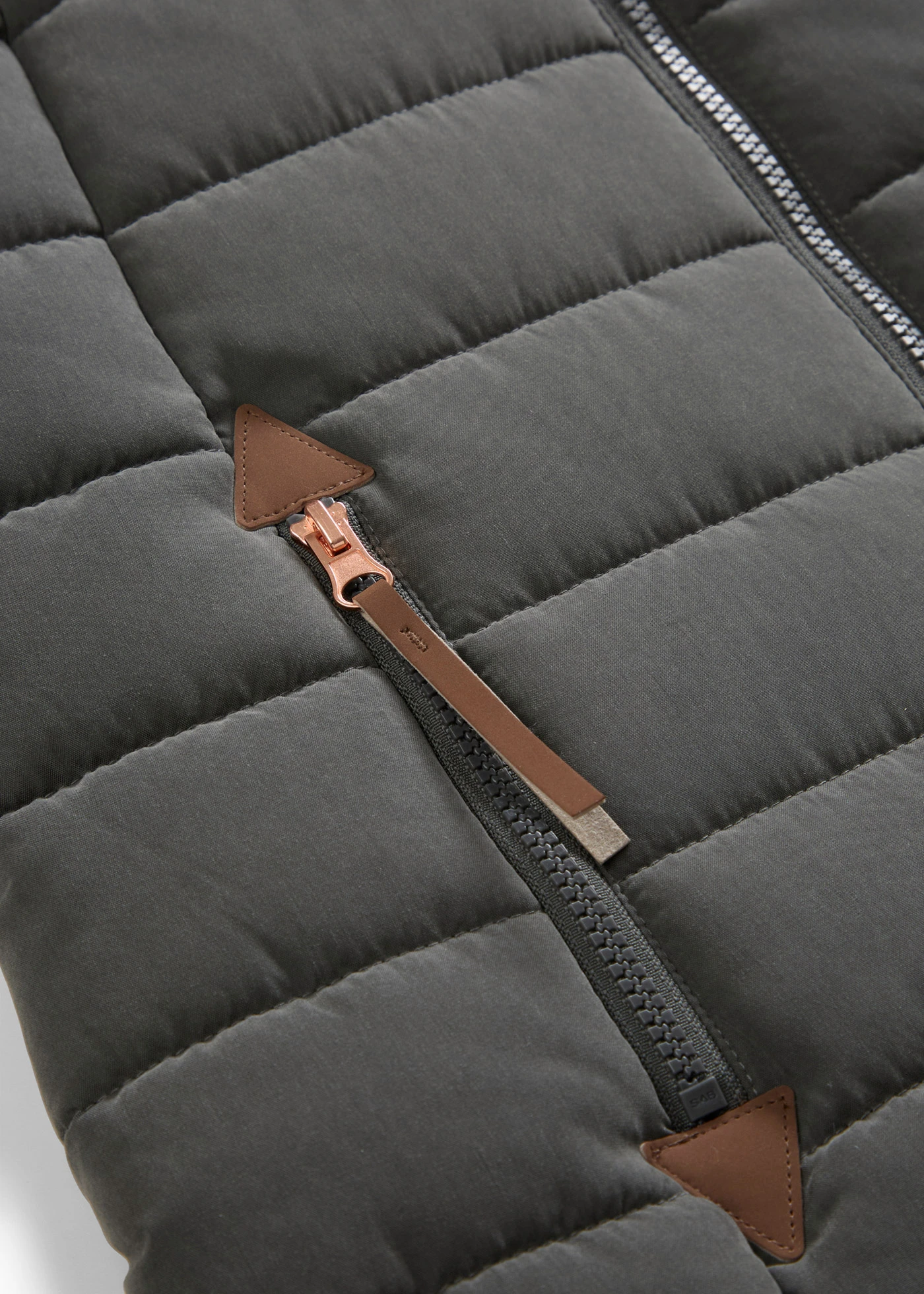 Gilet long sans manches matelassé • anthracite • Boutique bonprix