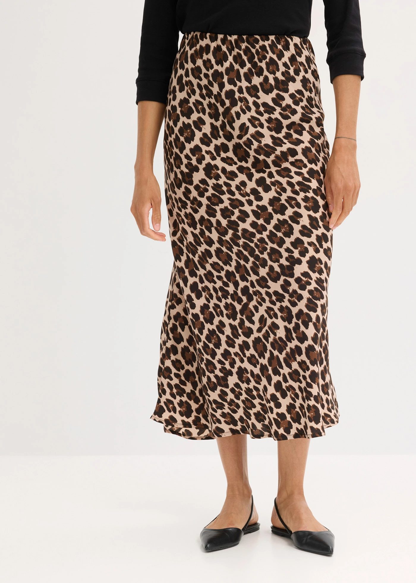 Midi sukně ze splývavého saténu • hnědá s leopardím potiskem • bonprix obchod