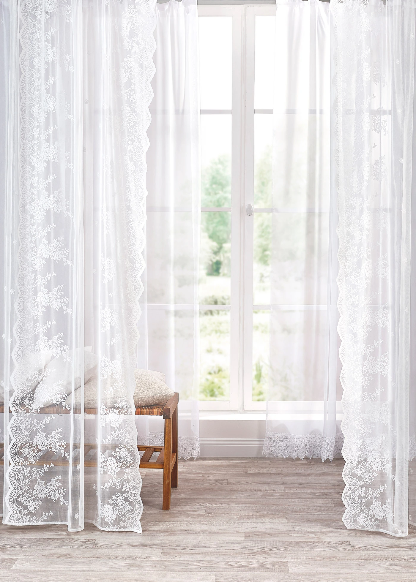 Záclona s květinovou výšivkou (1 ks v balení) • bílá • bonprix obchod