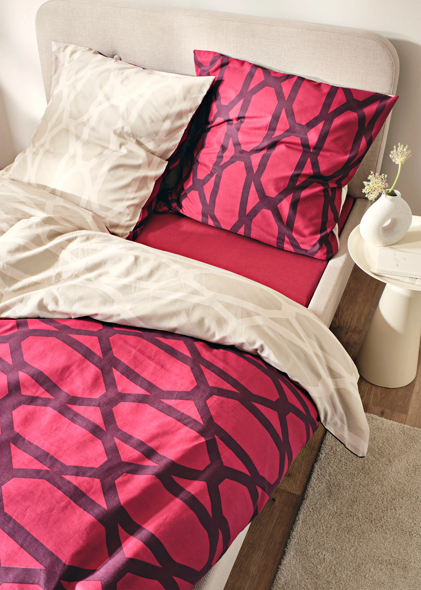 Dubbelzijdig dekbedovertrek met grafische print • bessen-beige • bonprix online shop