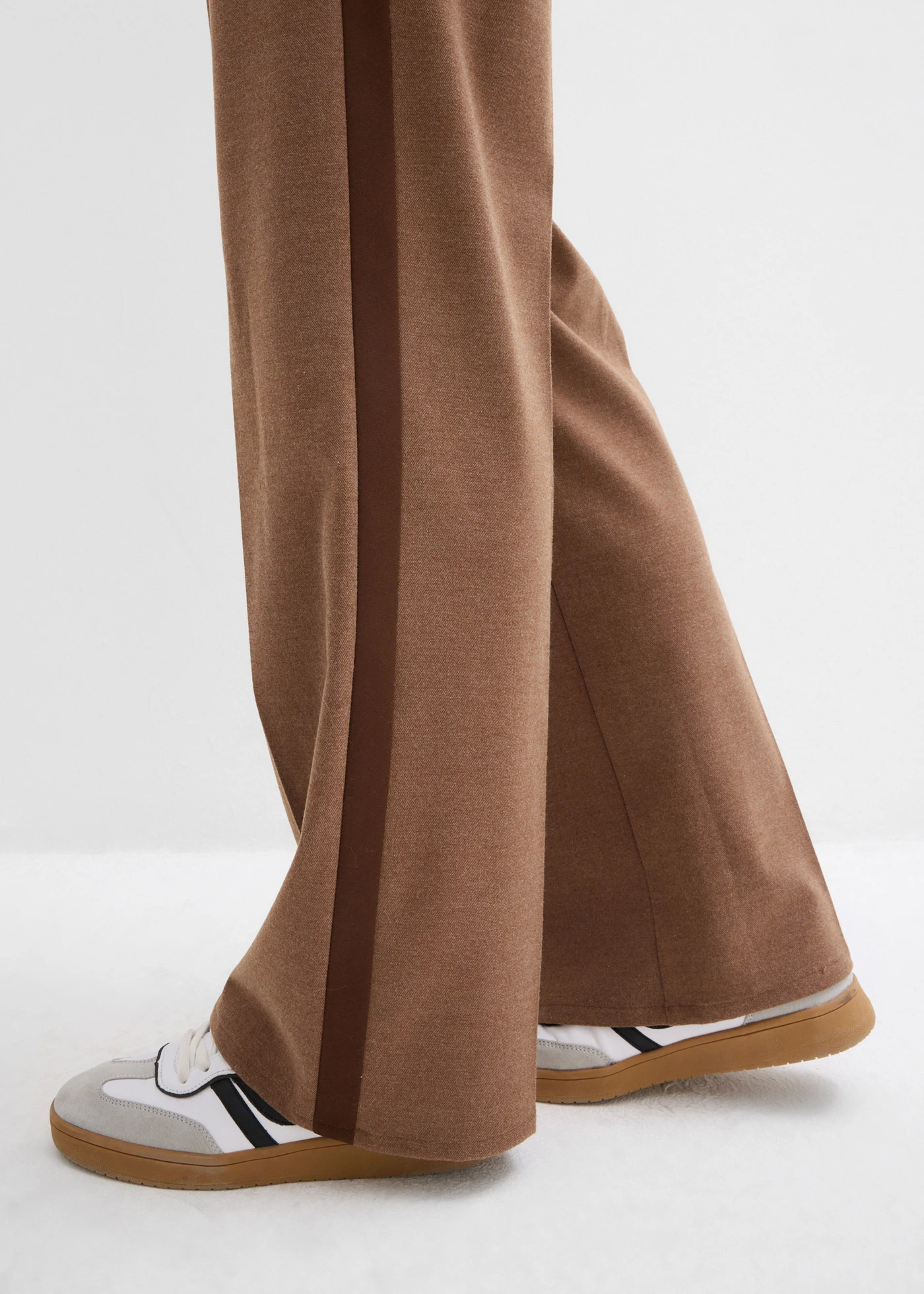 Pantalon large à pinces • marron chiné • Boutique bonprix