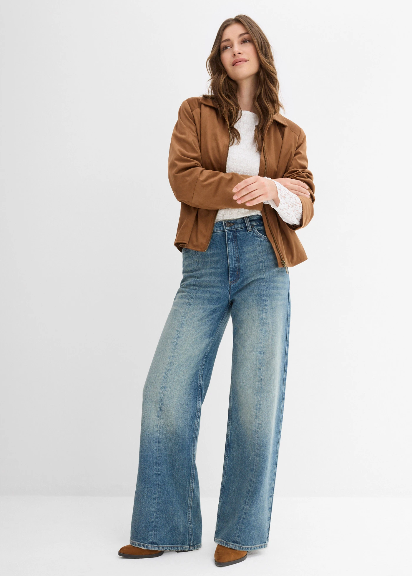Loose Straight sztreccsfarmer, High Waist • világoskék denim, használt hatású • bonprix áruház
