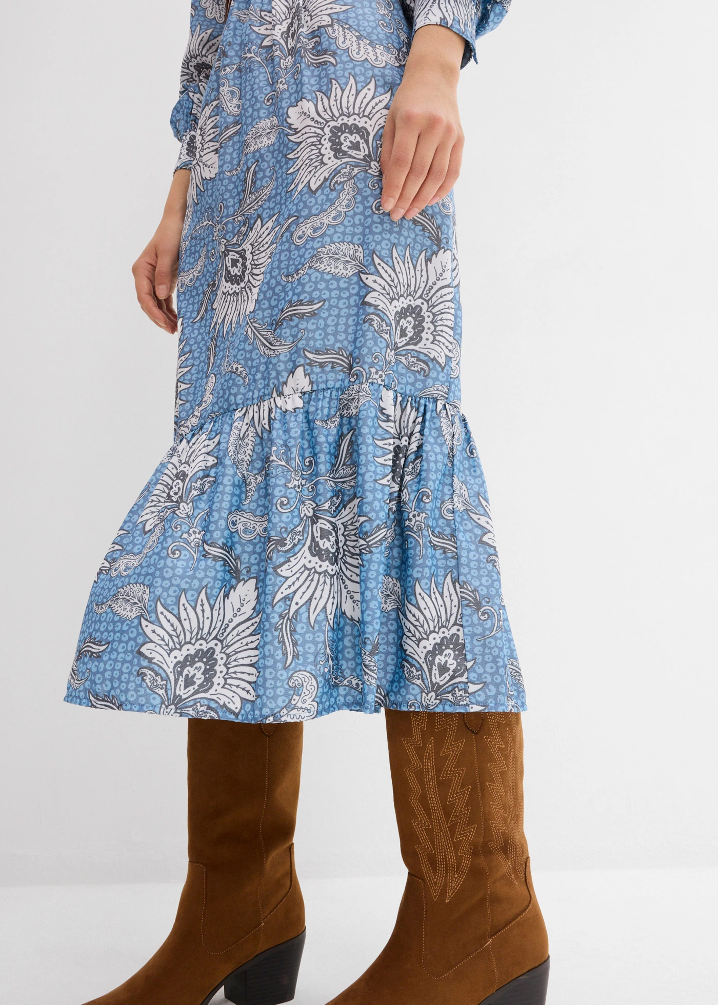 Robe longue en fine viscose mélangée • bleu gris imprimé • Boutique bonprix