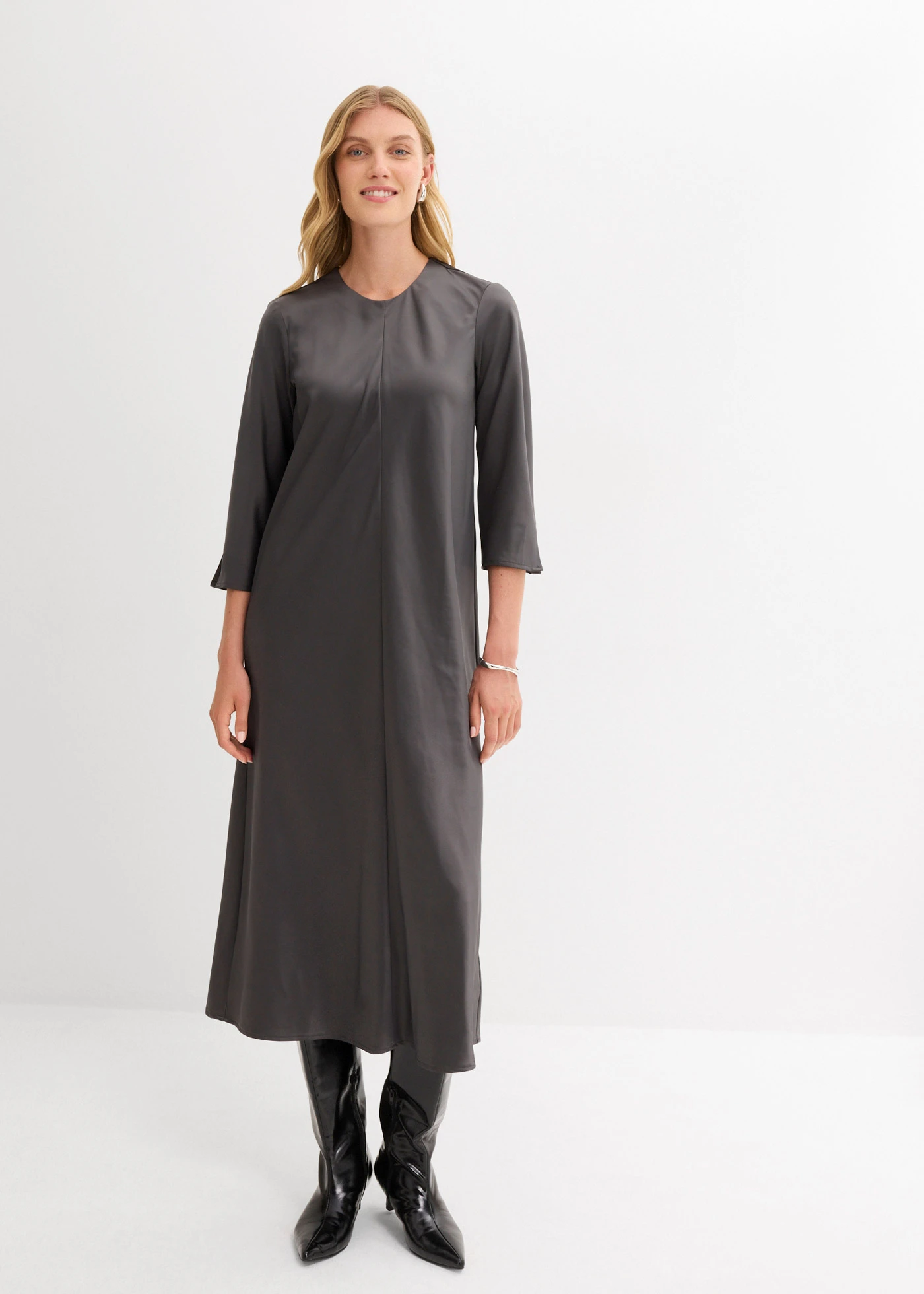 Robe midi en satin brillant • anthracite • Boutique bonprix