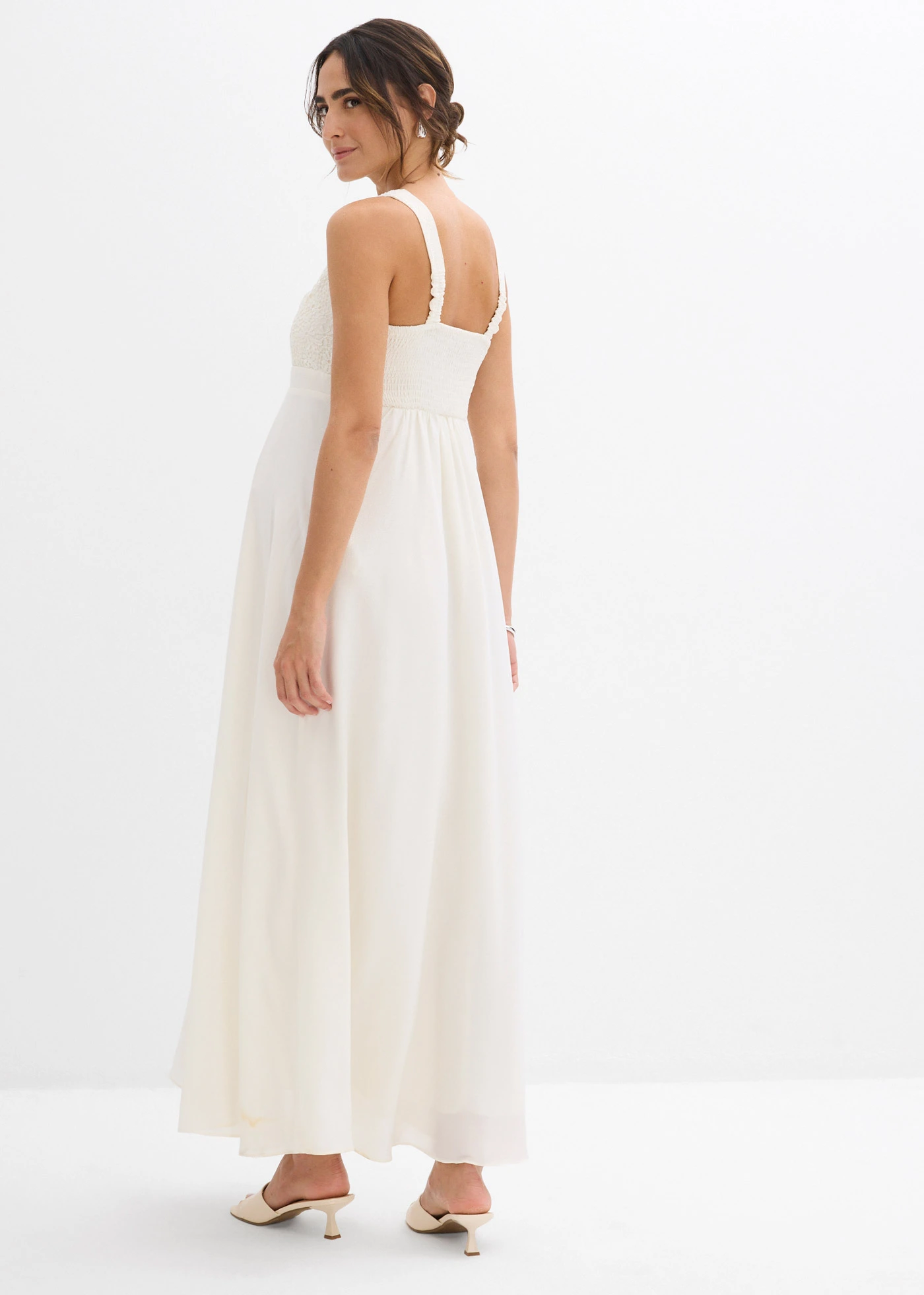 Robe de mariée de grossesse avec dentelle, satin et crêpe georgette • écru • Boutique bonprix