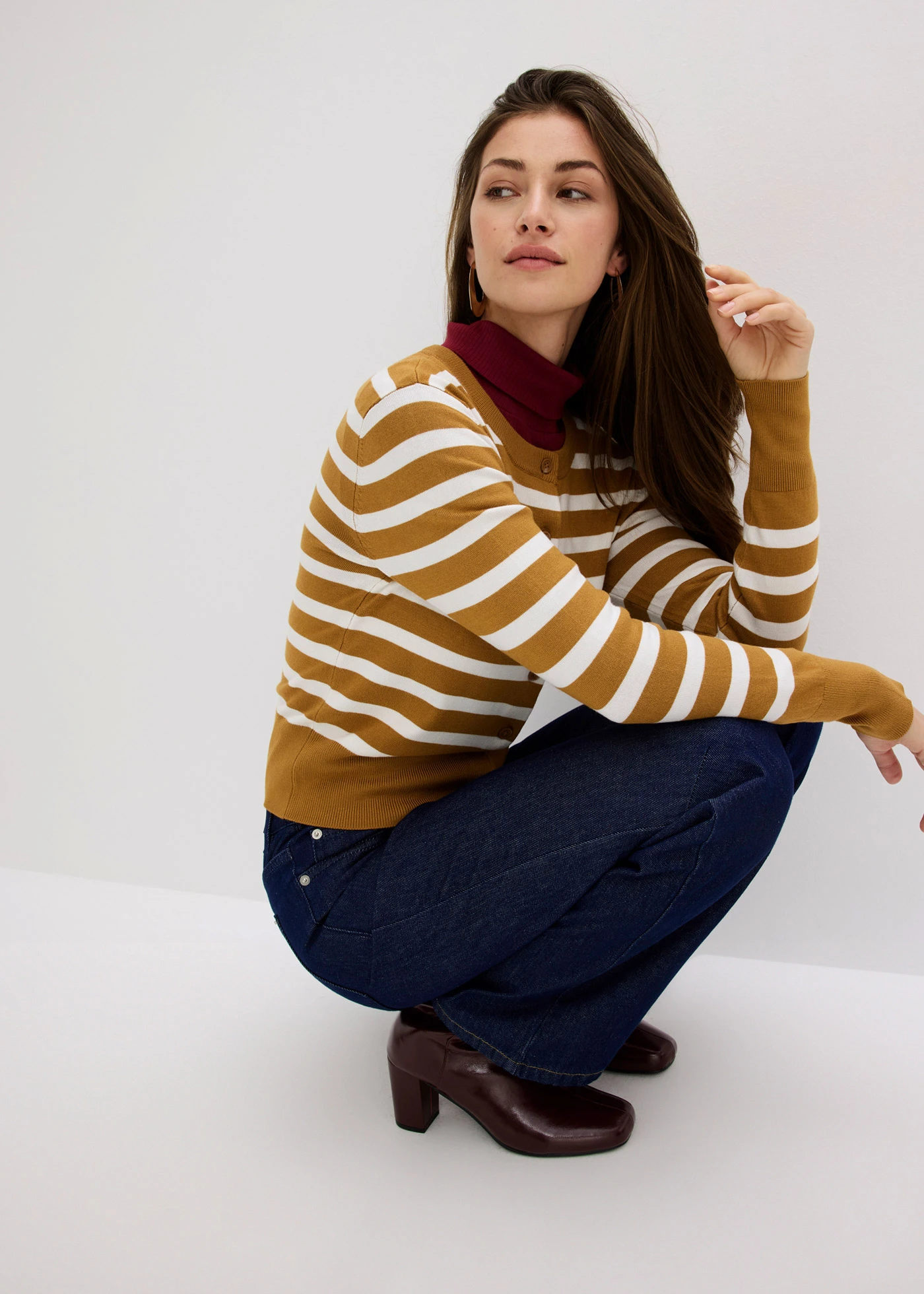 Kardigan z jemné pleteniny s proužky • oříškovo-přírodní bílá s proužky • bonprix obchod