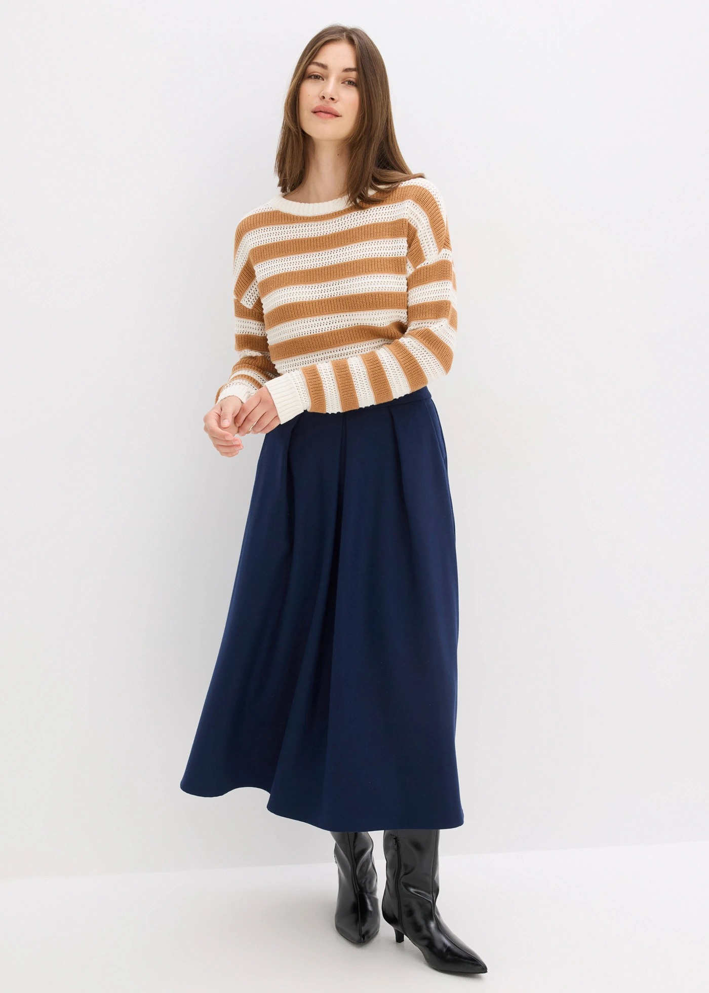 Fustă plisată • bleumarin • magazin bonprix