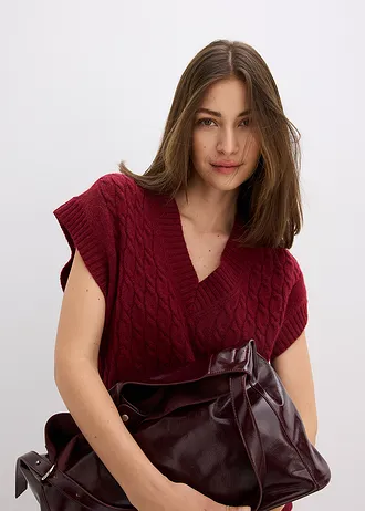 Vesta s copánkovým vzorem • švestkově červená • bonprix obchod