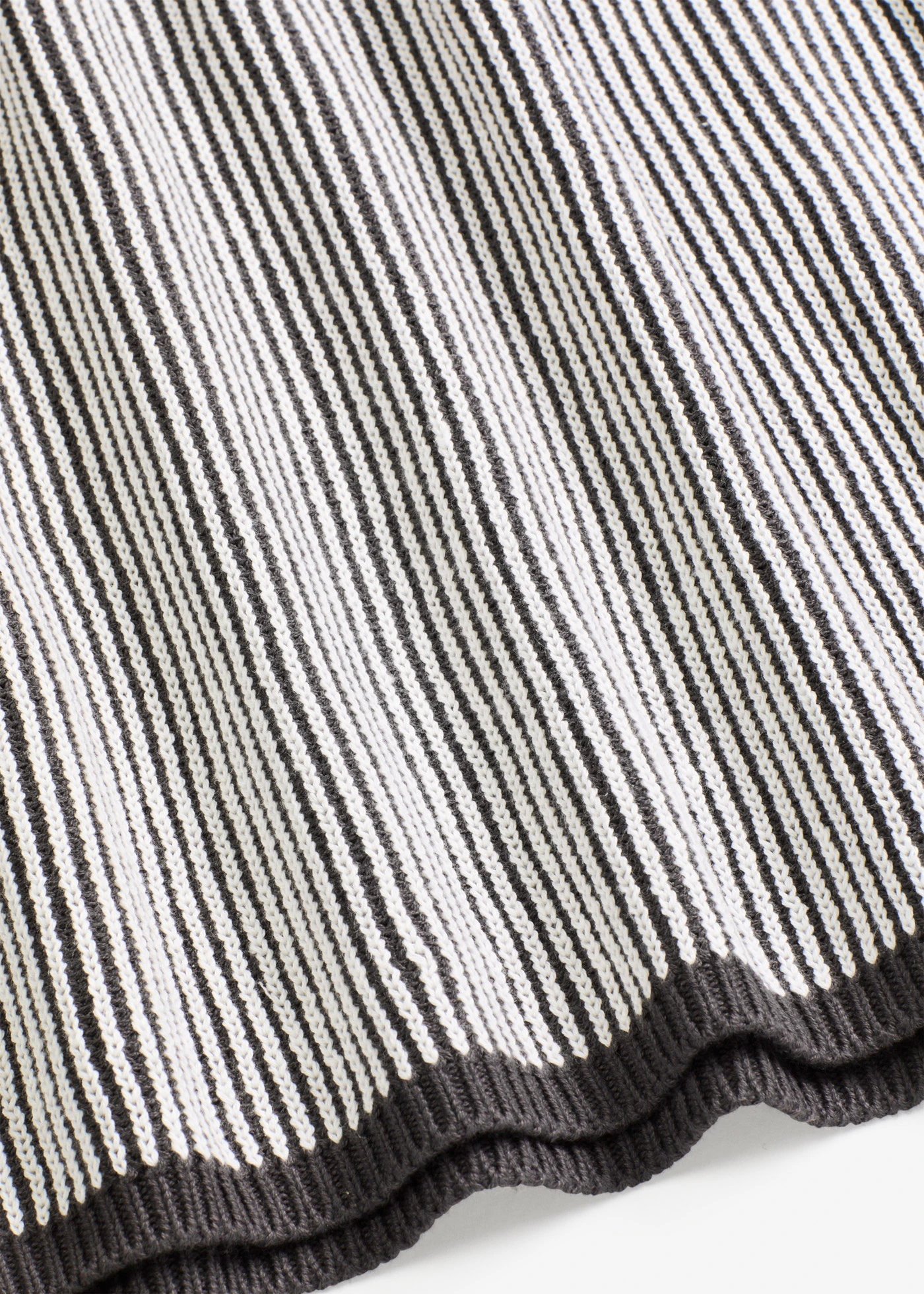 Oversize svetr se stojáčkem • břidlicově šedý melír • bonprix obchod