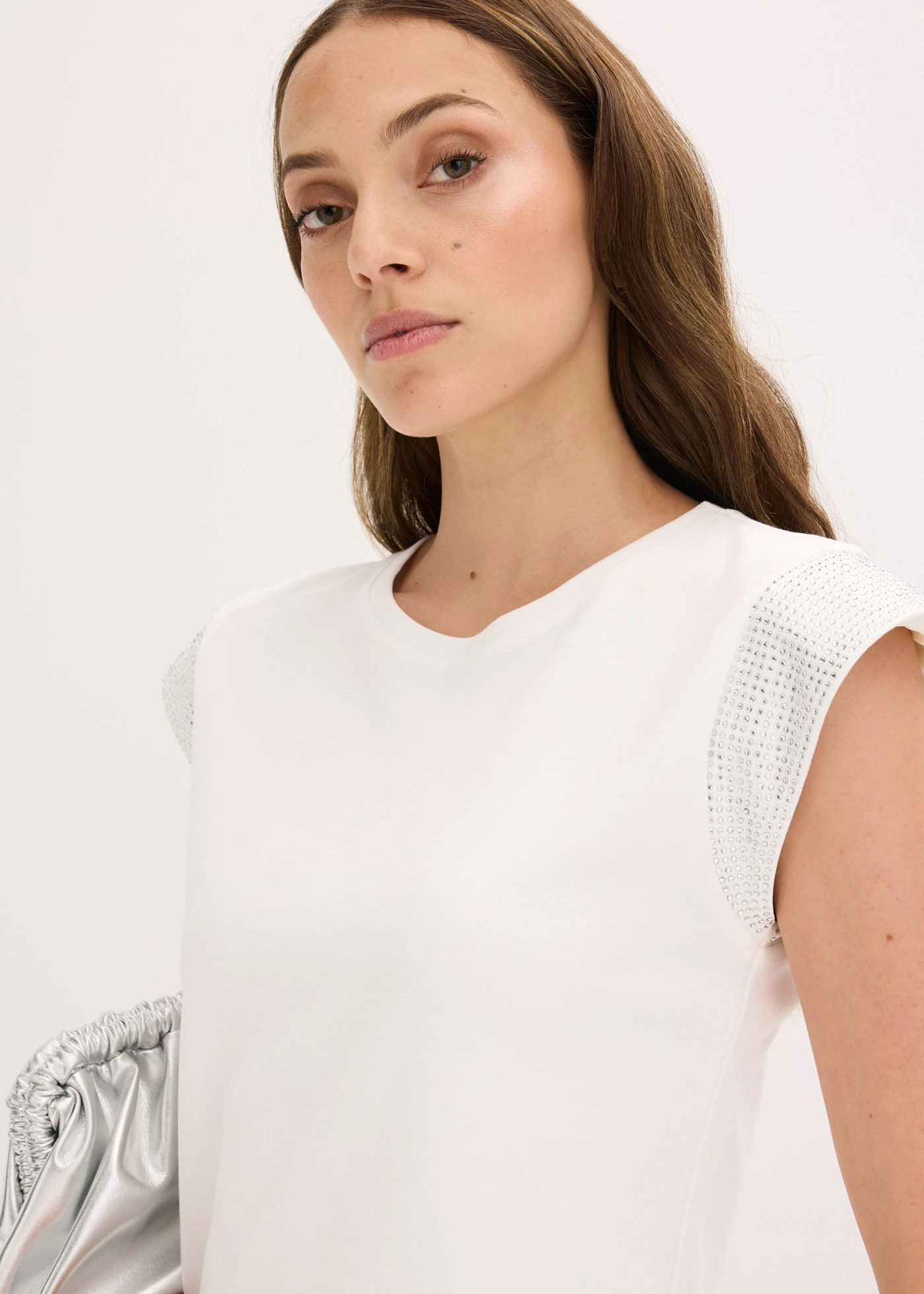 Triko s ramenními vycpávkami • přírodní bílá • bonprix obchod