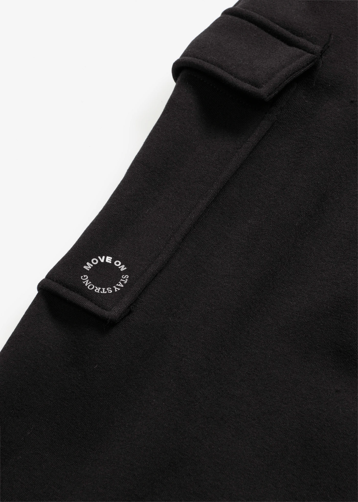 Funkční termo joggingové kalhoty se širokými nohavicemi, rychleschnoucí • černá • bonprix obchod