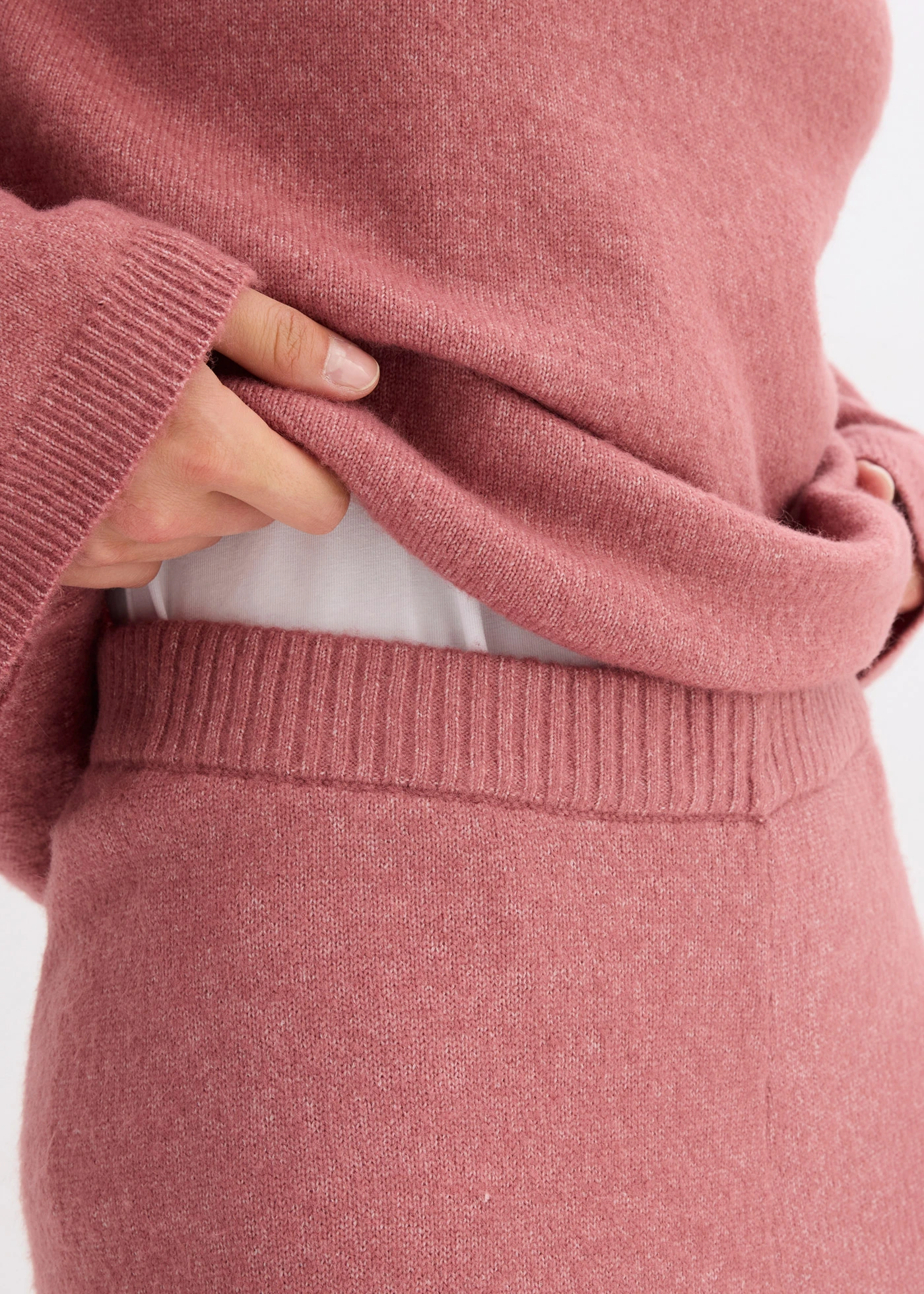 Kalhoty z pleteniny • jemně bobulová melír • bonprix obchod