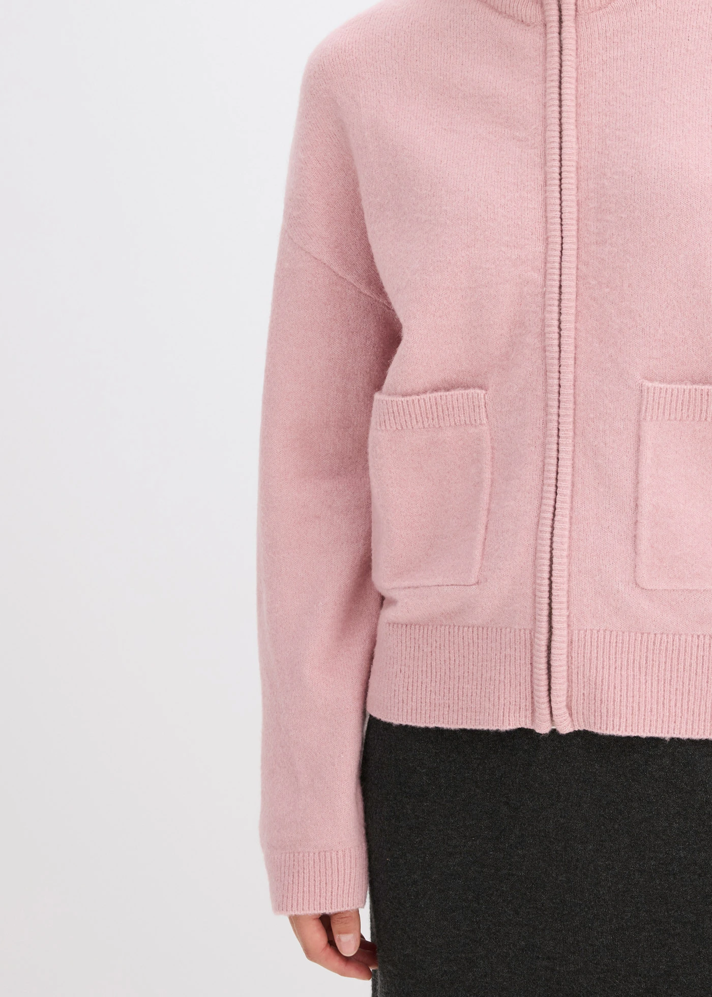 Pletený kabátek se zapínáním na zip • popelavě růžová • bonprix obchod