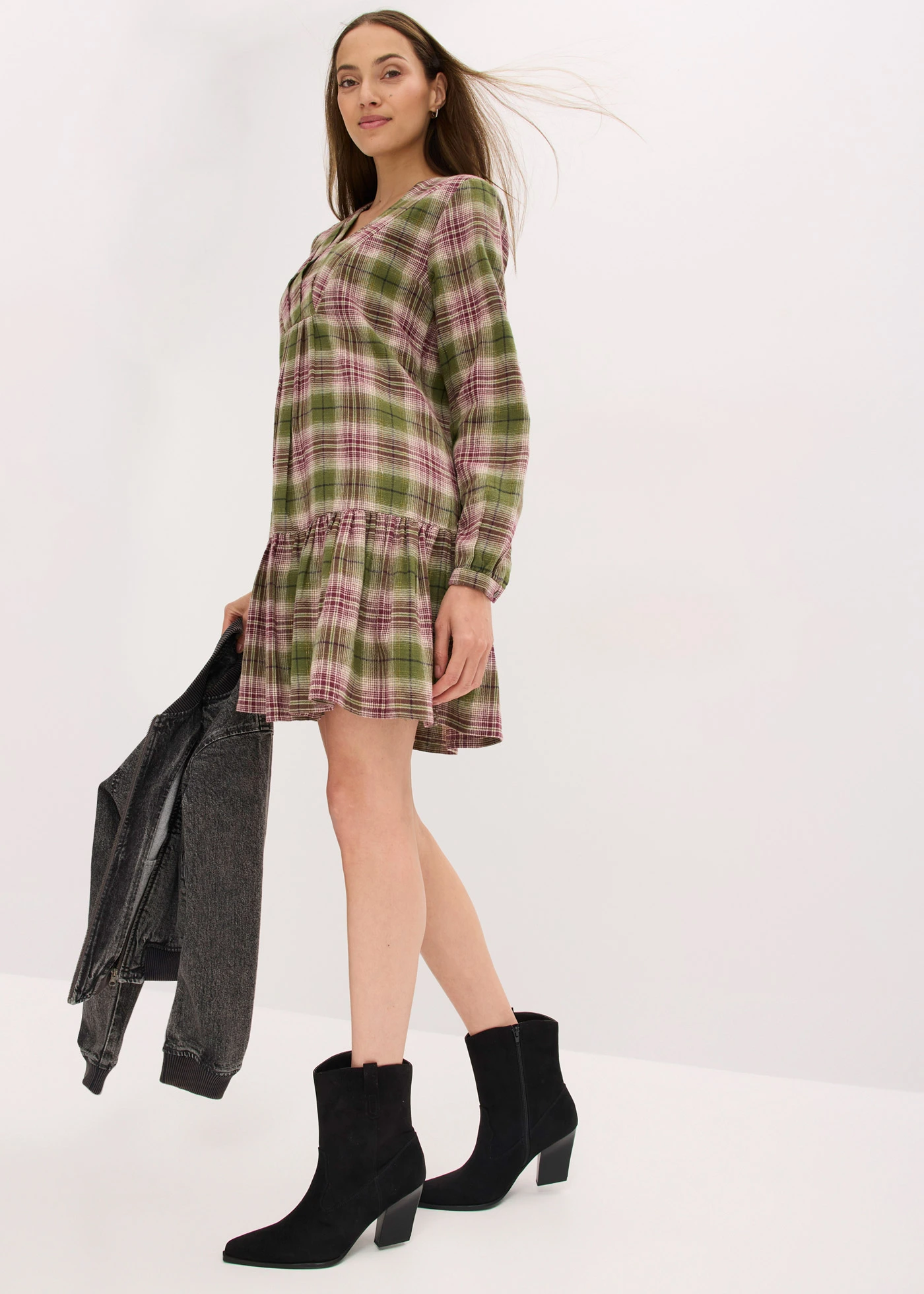 Mini jurk • olijfgroen geruit • bonprix online shop