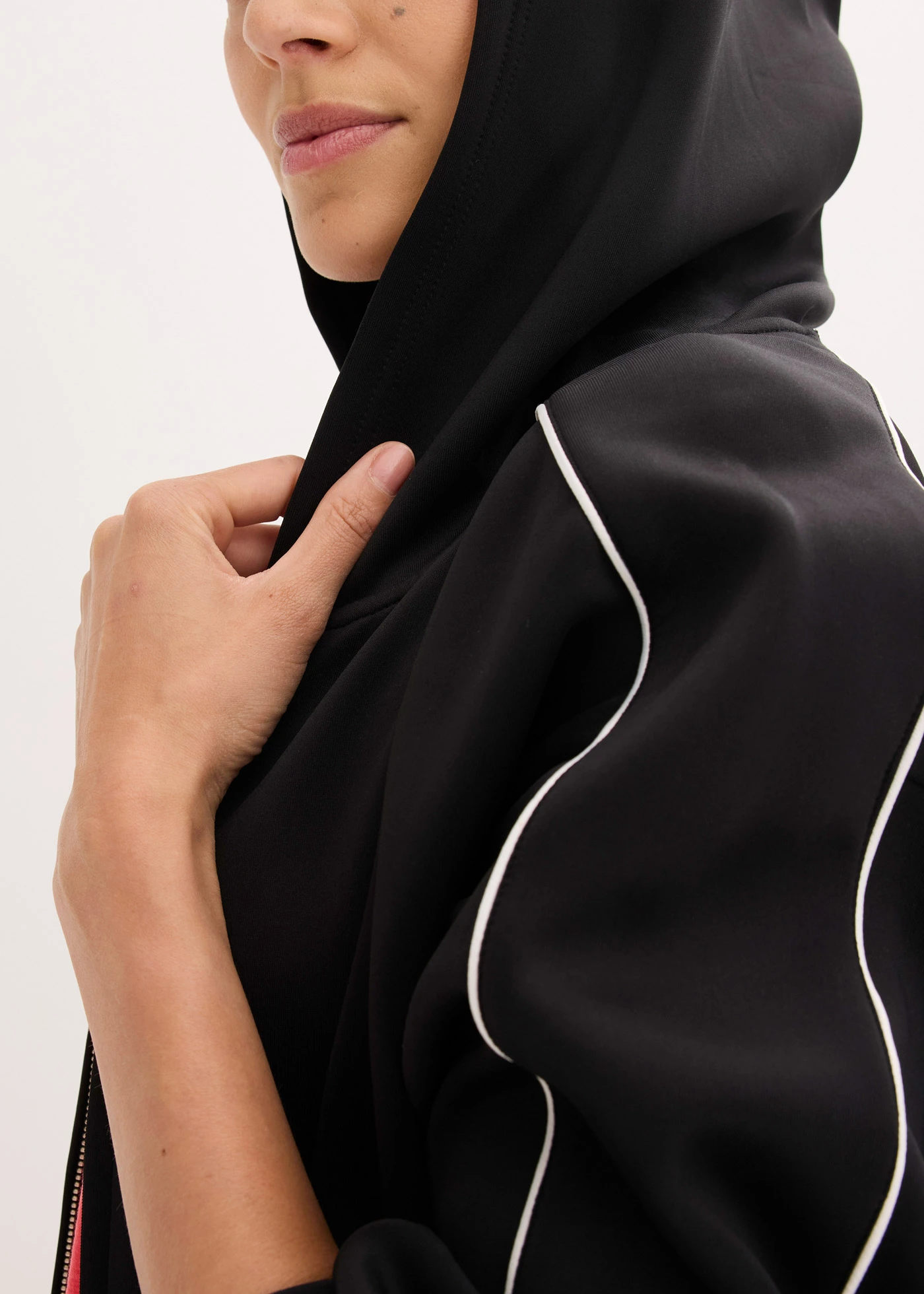 Oversized outdoor hoodie, sneldrogend • zwart • bonprix online shop