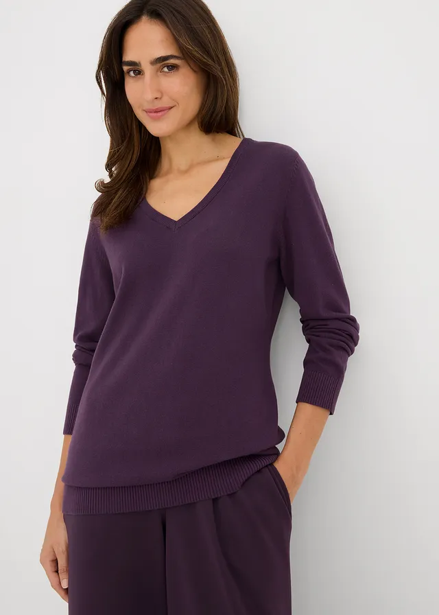Lange basic trui met V-hals • prune • product-page.page-title-suffix