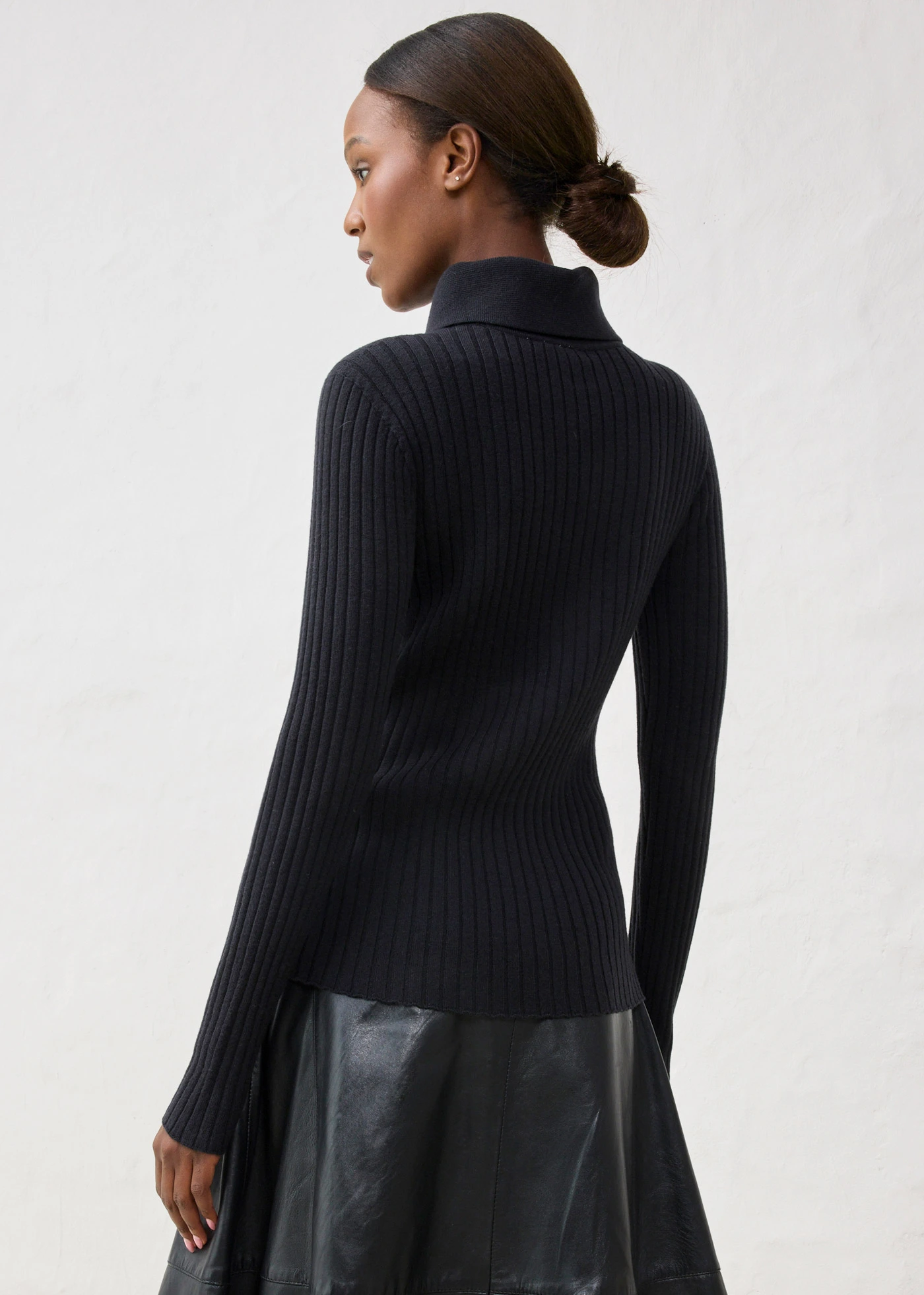 Fijn gebreide trui van merinowol • zwart • bonprix online shop