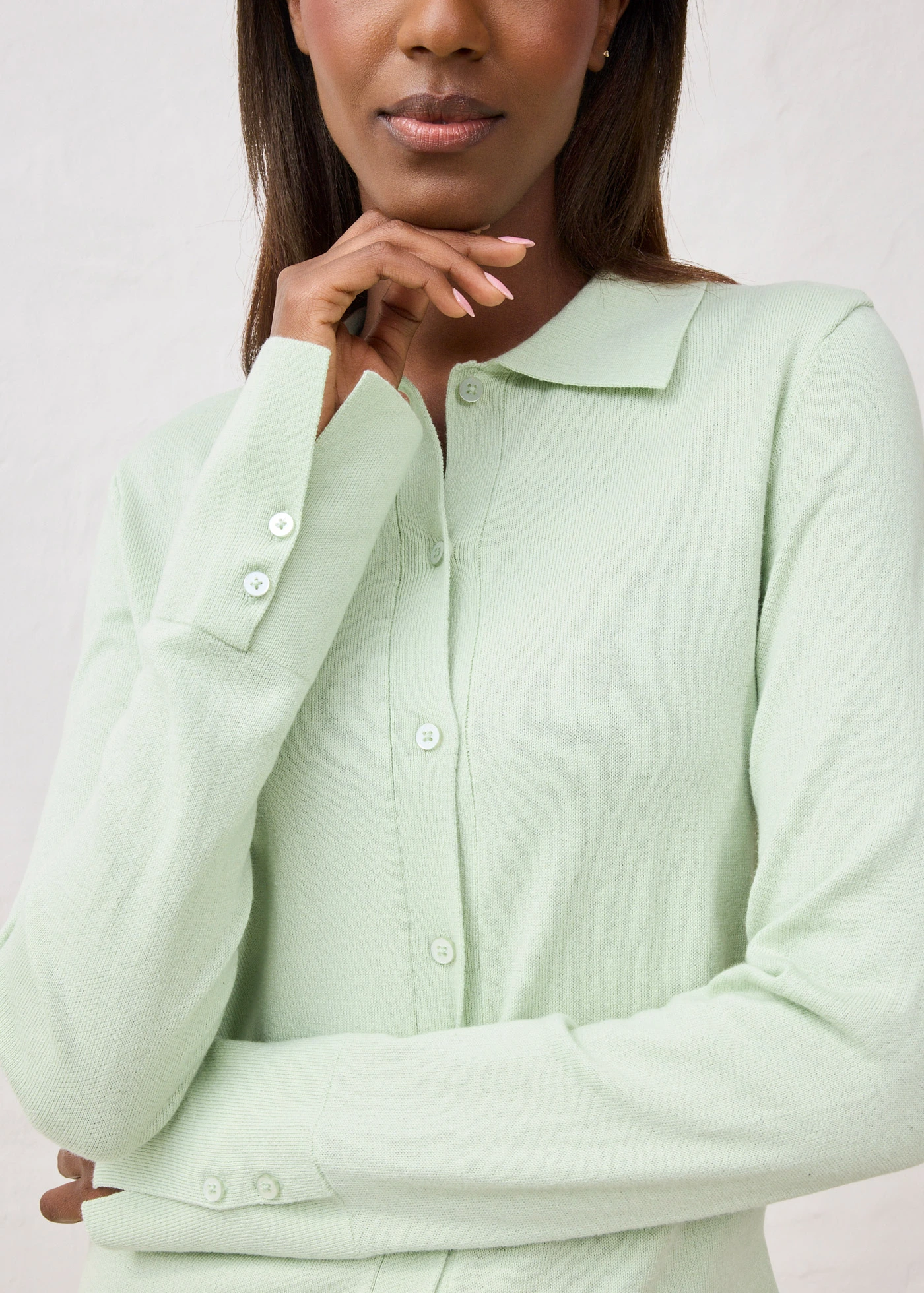 Svetr z jemné pleteniny z měkké vlněné směsi • jemně šalvějová • bonprix obchod