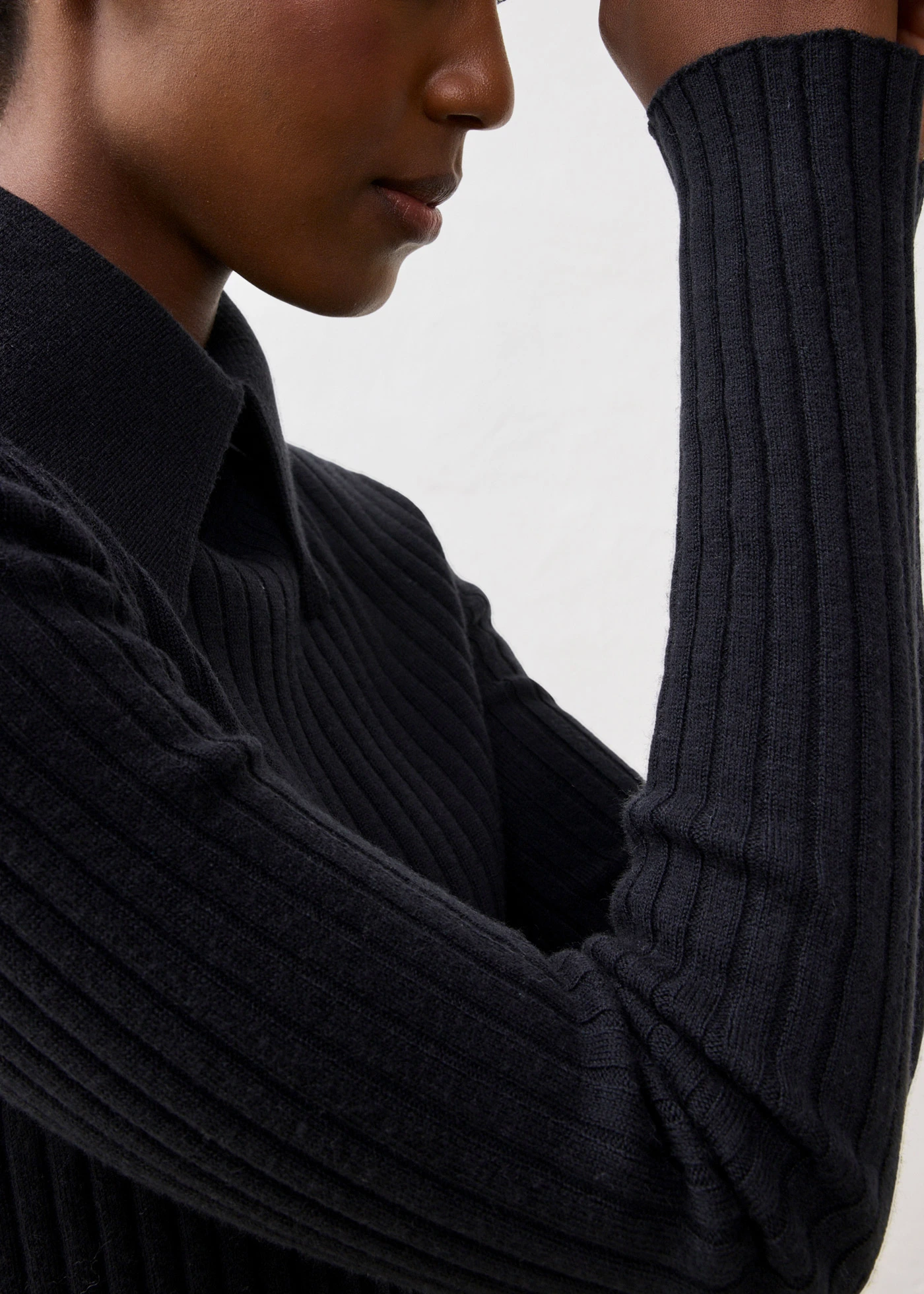 Fijn gebreide trui van merinowol • zwart • bonprix online shop