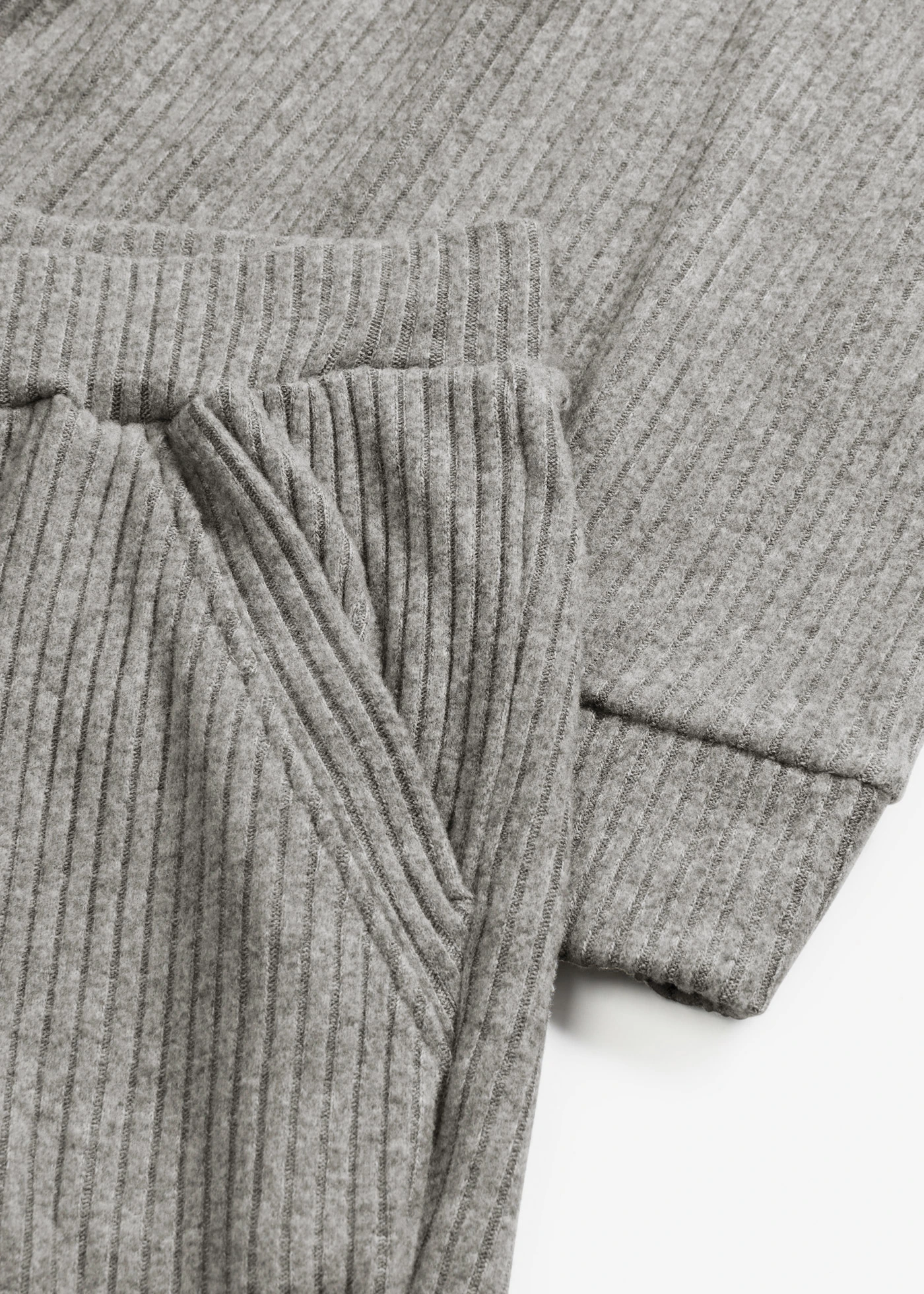 Domácí souprava z měkkého žebrovaného materiálu, oversize • šedý melír • bonprix obchod