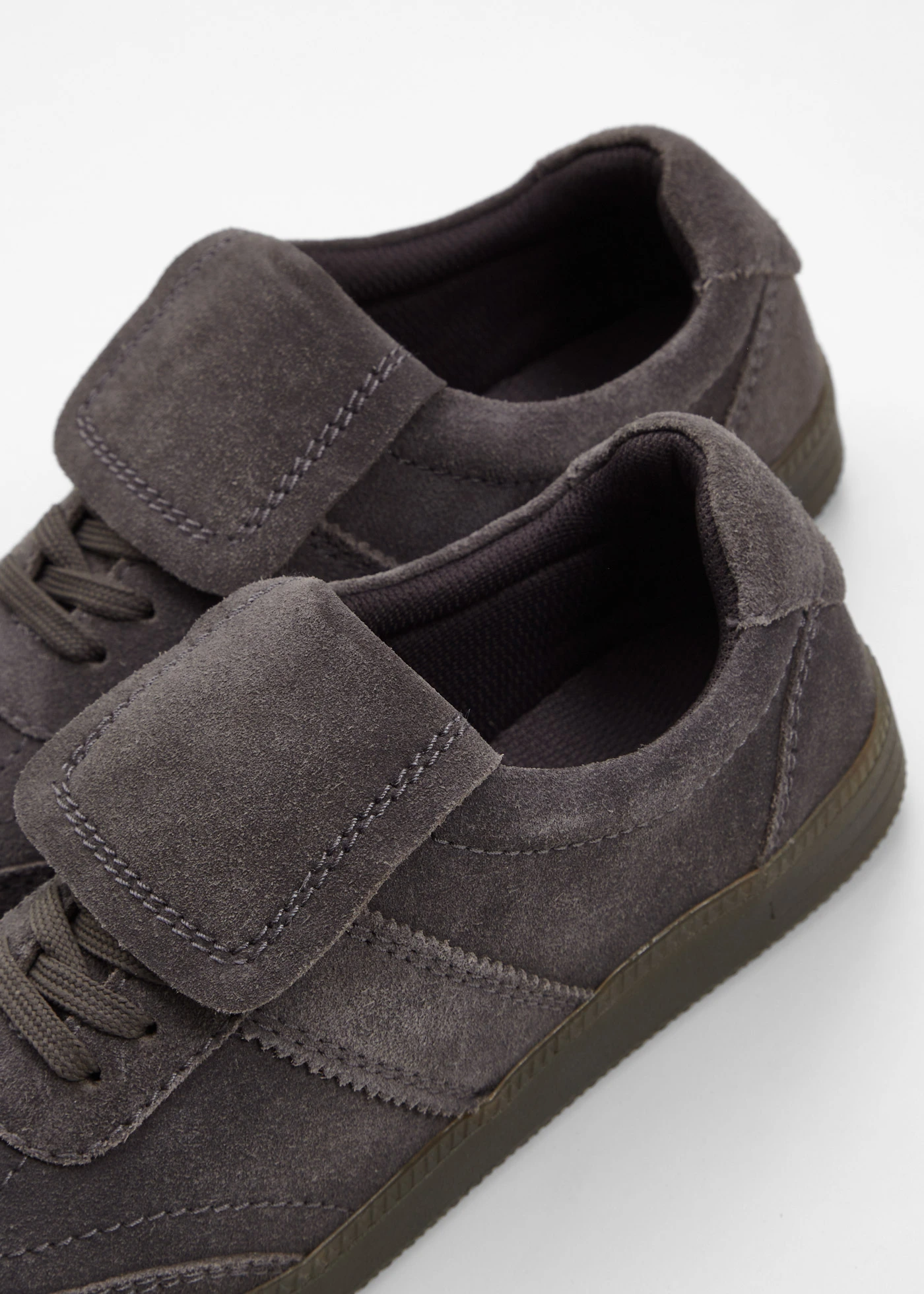 Nízké tenisky z kůže • břidlicově šedá • bonprix obchod