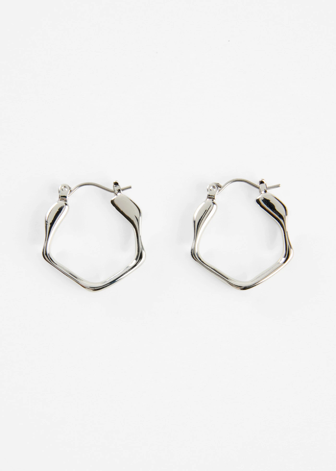 Kruhové náušnice • stříbrné tóny • bonprix obchod