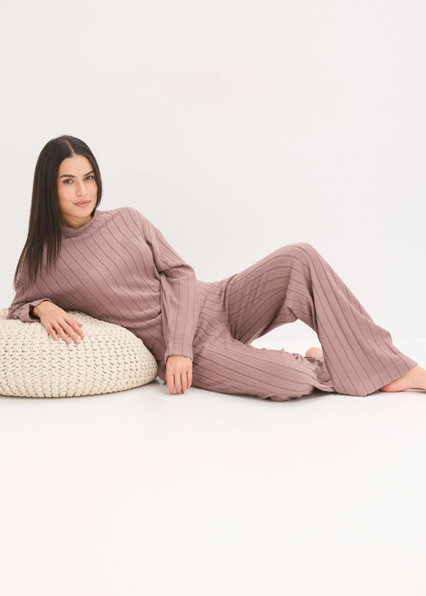 Domácí souprava z měkkého žebrovaného materiálu, oversize • matně hnědá • bonprix obchod