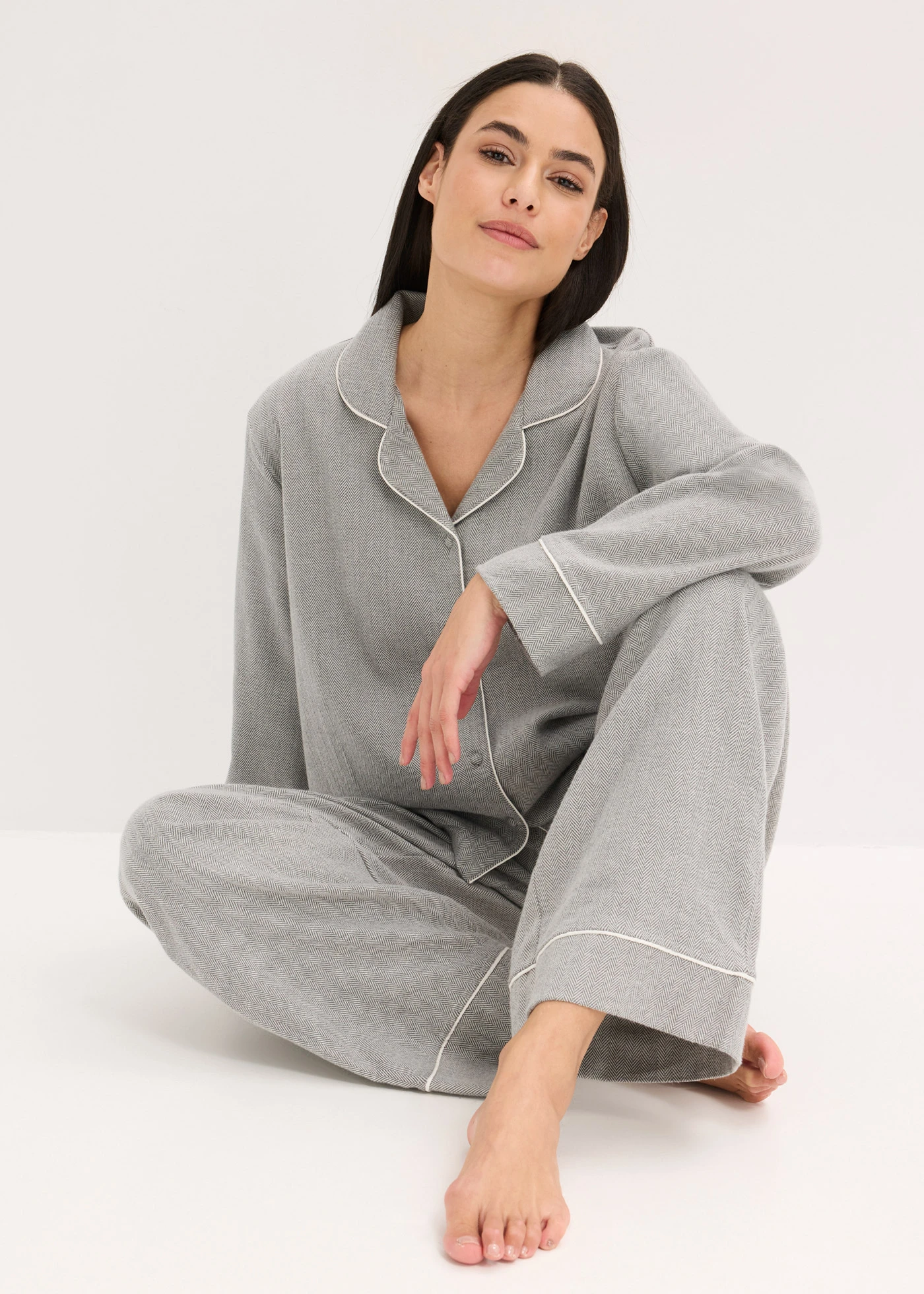 Geweven flanellen pyjama met visgraatmotief • antraciet met patroon • bonprix online shop