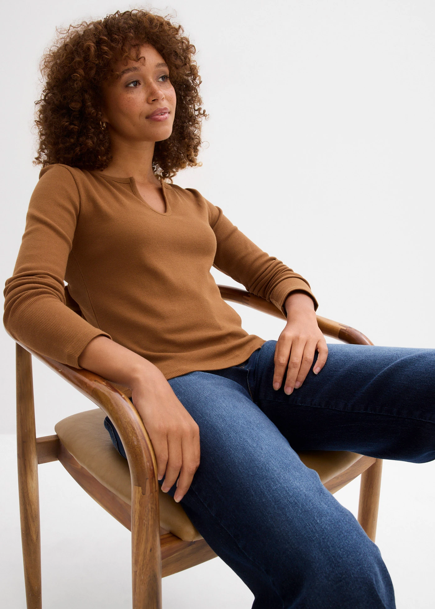 Geribd shirt met biologisch katoen • toffee • product-page.page-title-suffix