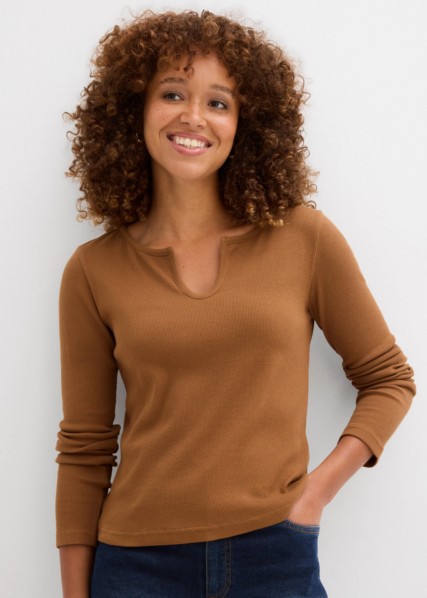Geribd shirt met biologisch katoen • toffee • product-page.page-title-suffix