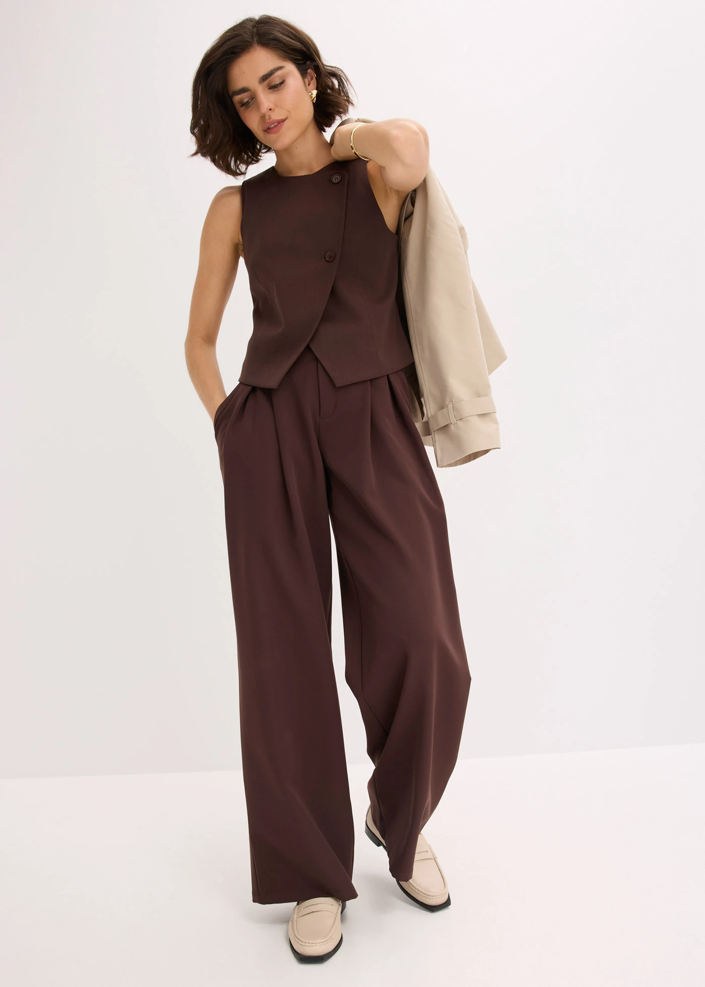 Vesta ze splývavé viskózové směsi • tmavě hnědá • bonprix obchod