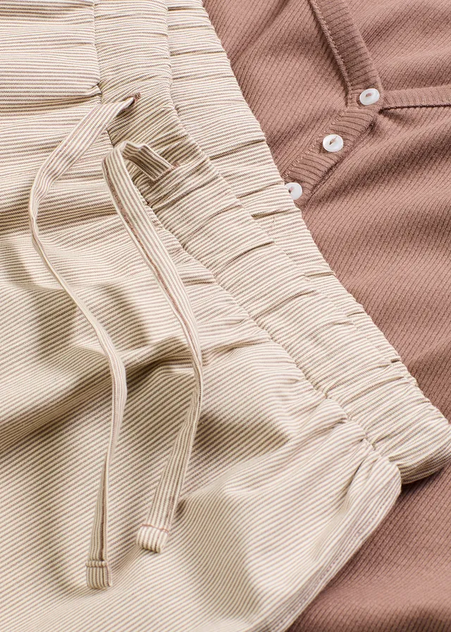 Loungewear geribd shirt met een geweven broek • mat bruin gestreept • product-page.page-title-suffix