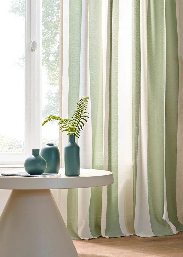 Gestreept gordijn met gerecycled polyester, ook verkrijgbaar in extra lang (1 stuk) • soft groen/wit • product-page.page-title-suffix