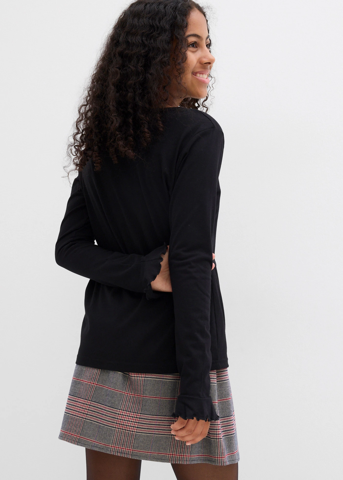 Hosszú ujjú póló elasztikus bio-pamut keverékből • fekete • bonprix áruház