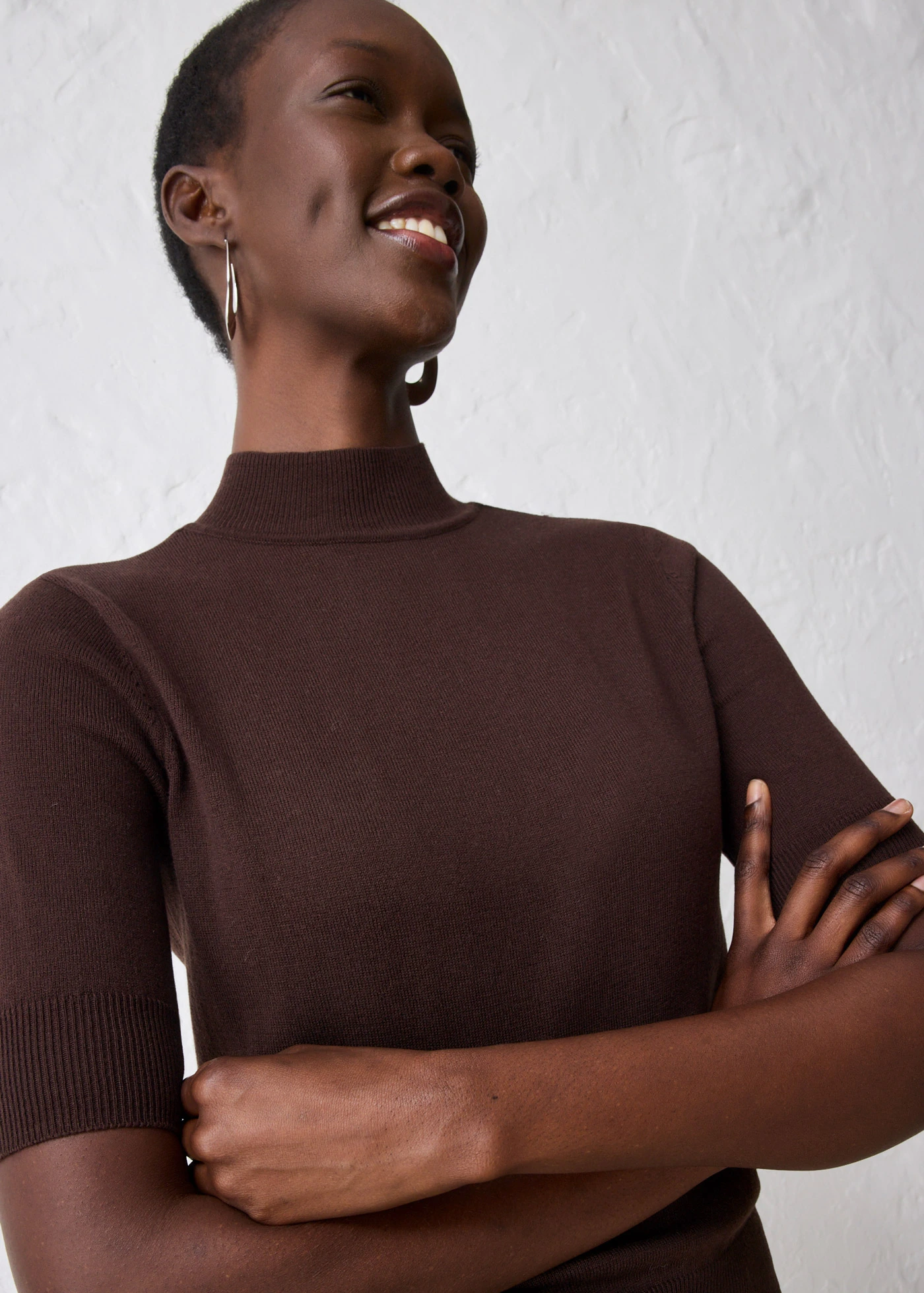 Svetr s rolákovým límcem z měkké vlněné směsi • tmavě hnědá • bonprix obchod