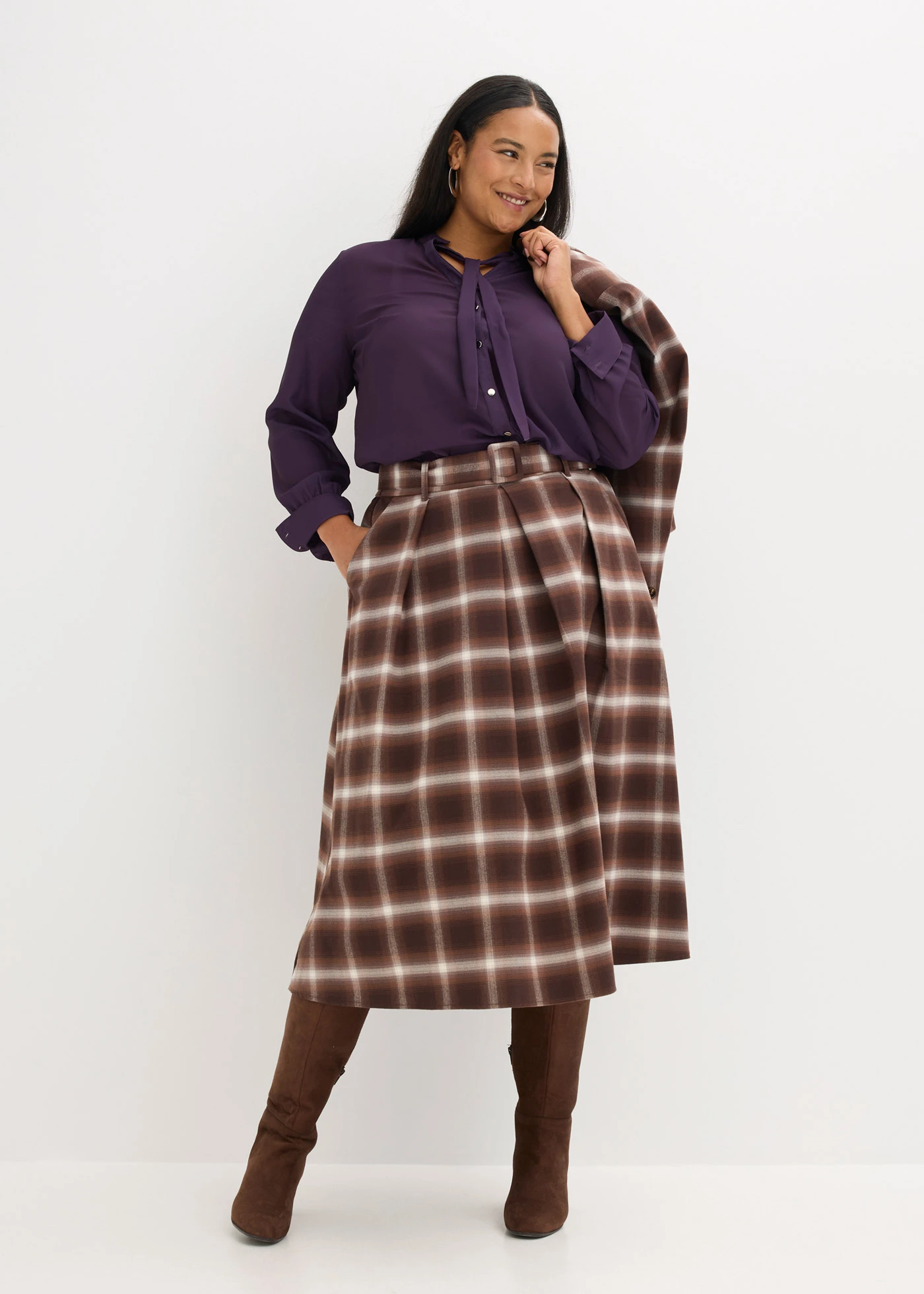 Kostkovaná skládaná sukně a pásek (2dílná souprava) • tmavě hnědo-světle hnědo-středně hnědo-slonovinová kostka plus size • bonprix obchod