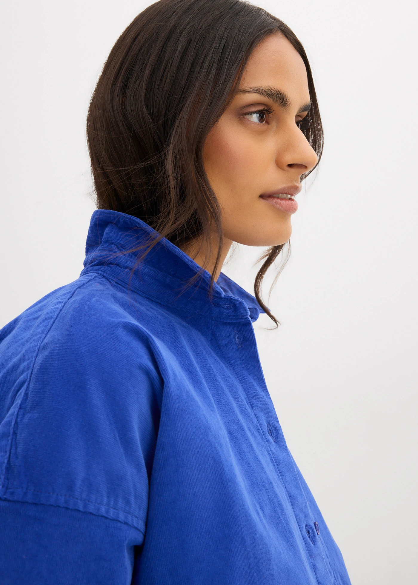 Cămașă oversize din material reiat • albastru briliant • magazin bonprix