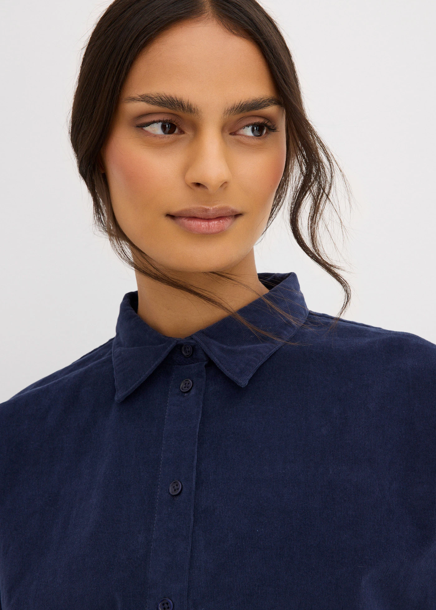 Cămașă oversize din material reiat • bleumarin • magazin bonprix