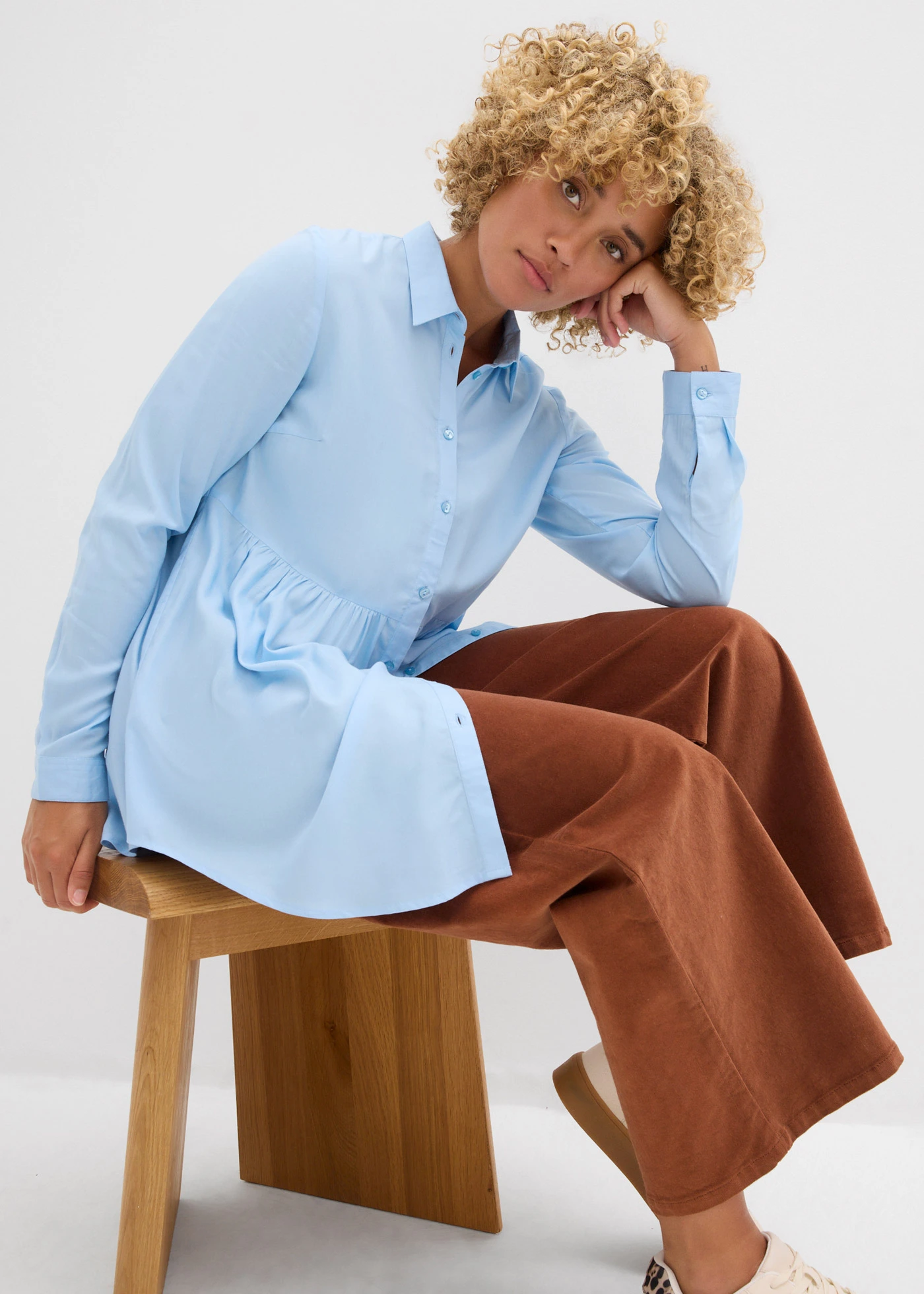 Chemisier long en viscose • bleu clair • product-page.page-title-suffix