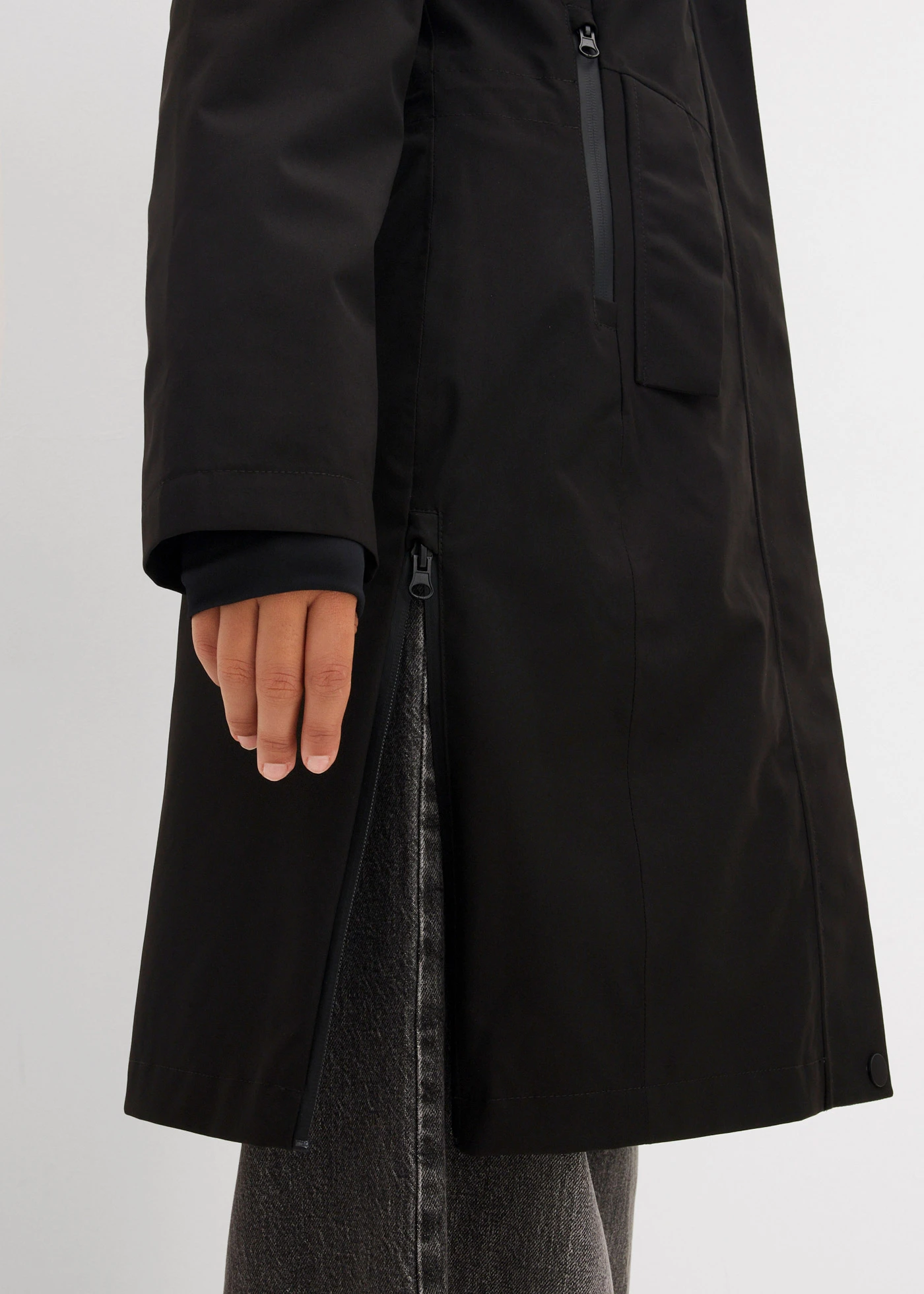 Krátký kabát do deště • černá • bonprix obchod