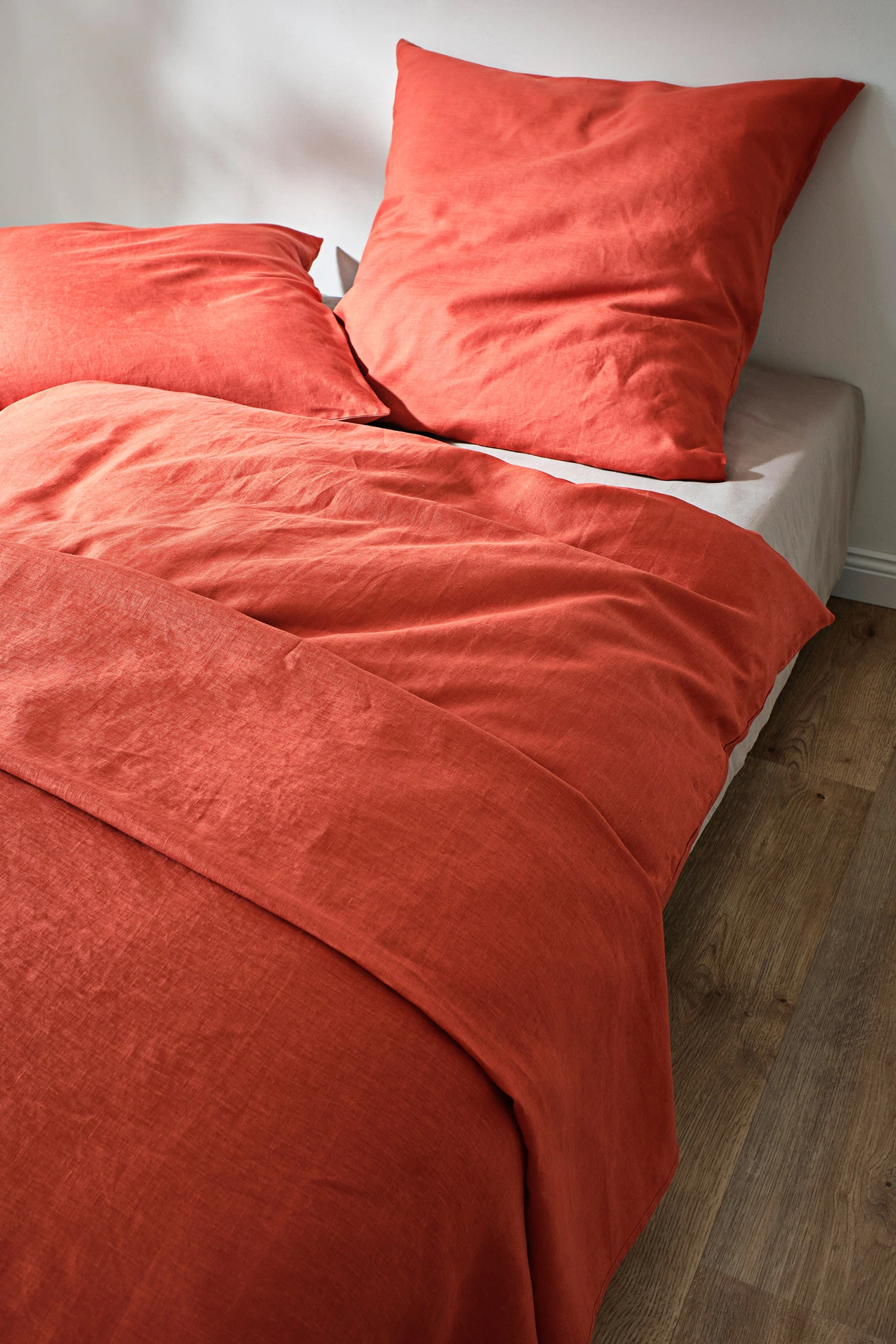 Přehoz na postel z kvalitního lnu • cihlově červená • bonprix obchod