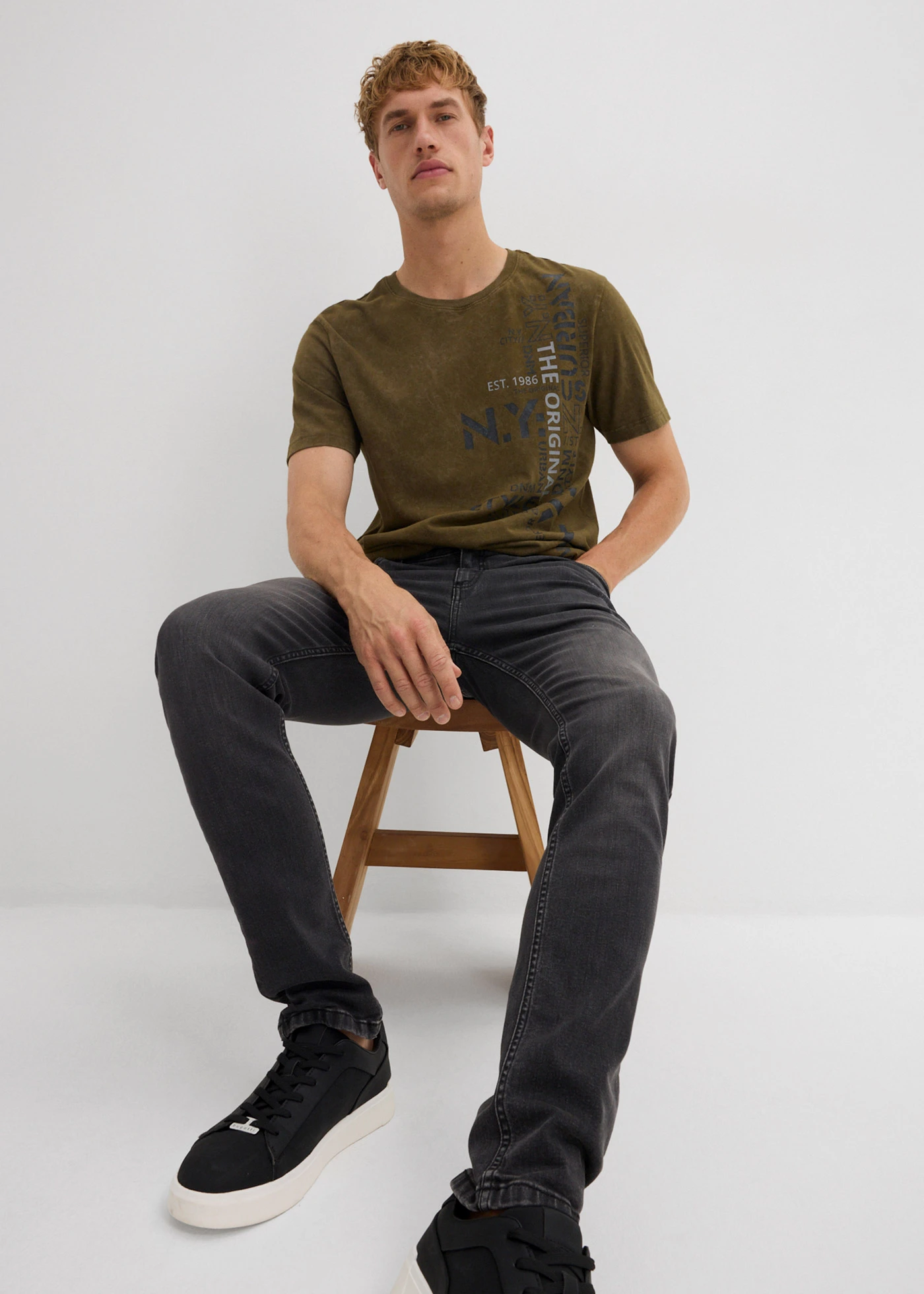 Jean slim extensible, droit • noir denim used • Boutique bonprix