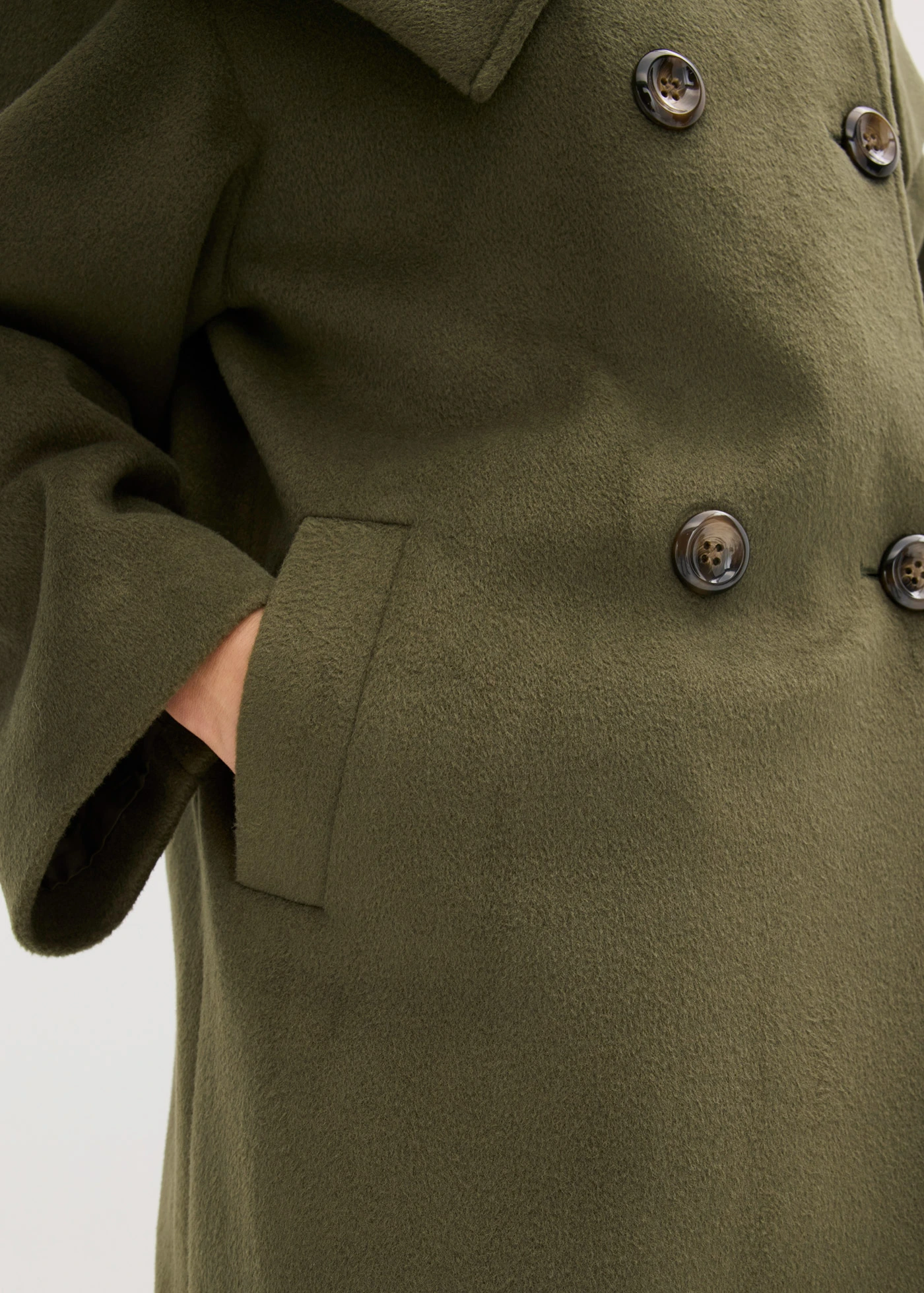 Płaszcz oversize z materiału w optyce wełny, z szerokim kołnierzem • ciemny oliwkowy • sklep bonprix